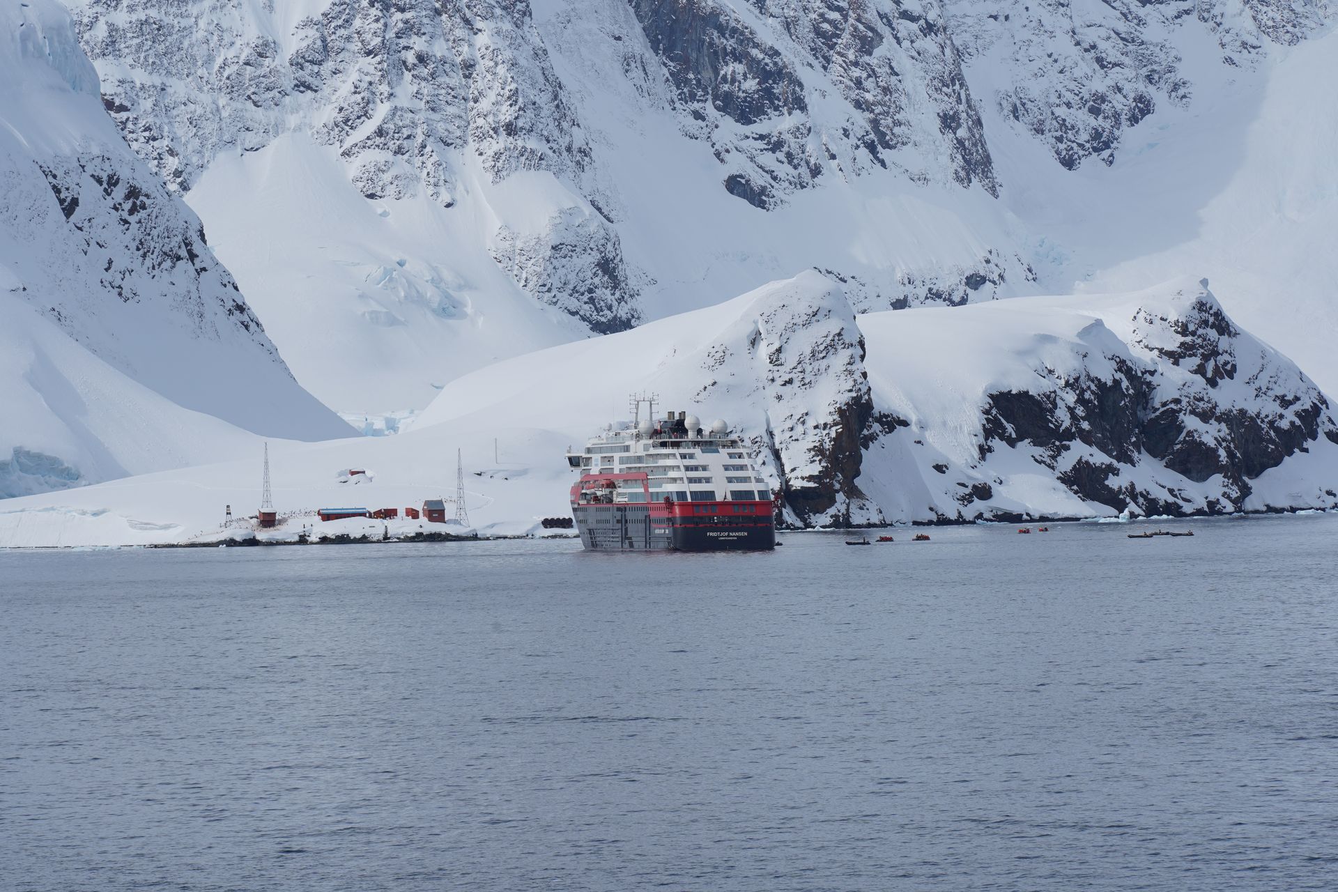 The Magellan Explorer provides an intimate vessel for deep polar discovery