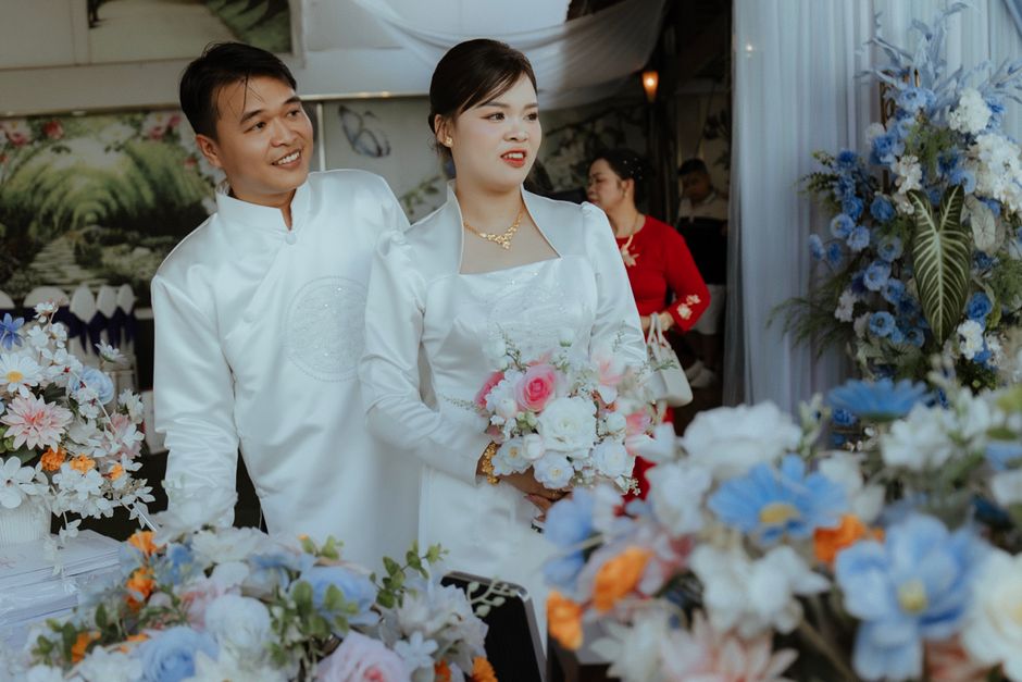 Chọn Kiểu Tóc Cô Dâu Hợp Khuôn Mặt Giá Bao Nhiêu — Hà Nội