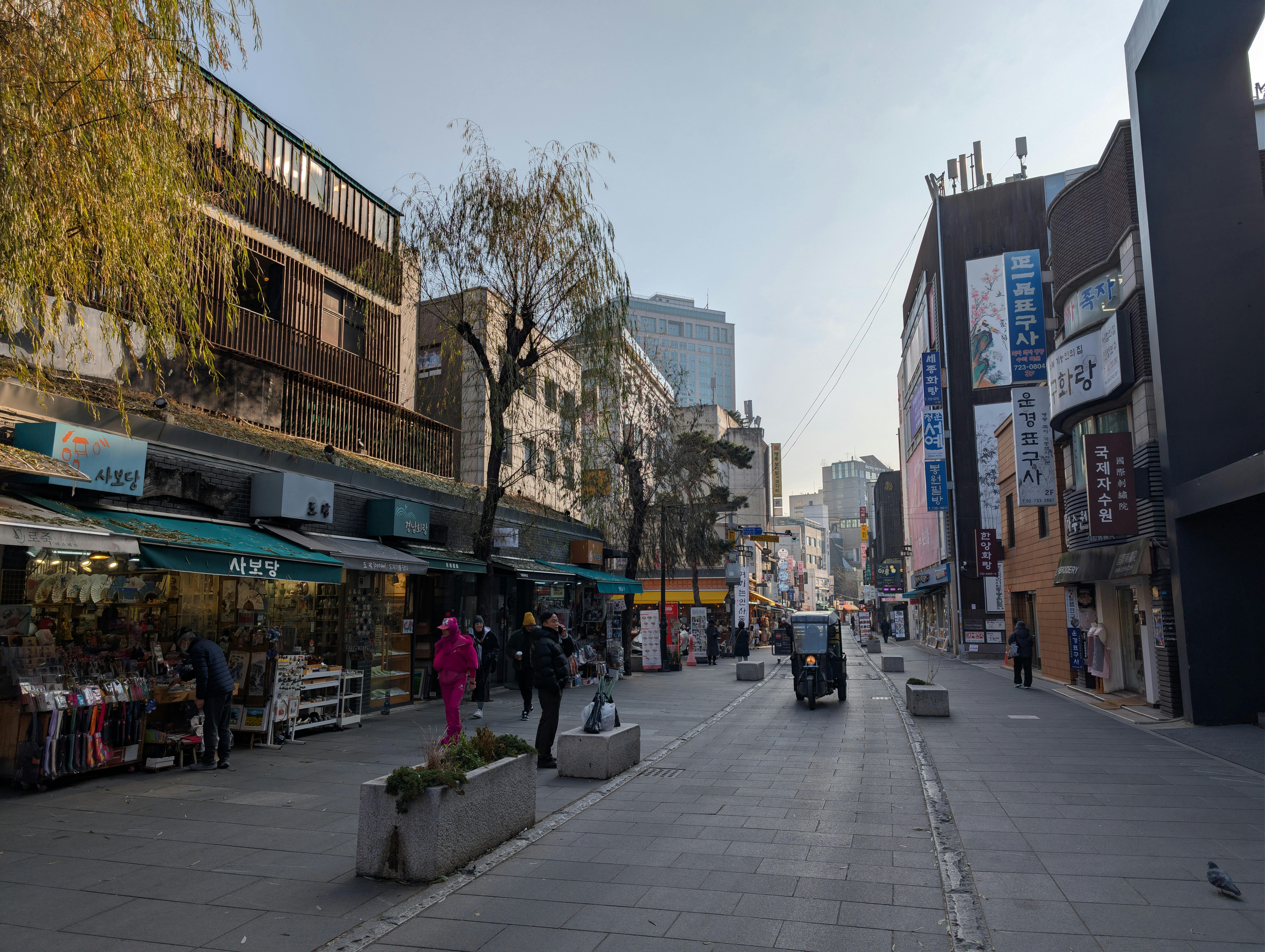 Harnessing AI in Digital Marketing for Business Growth