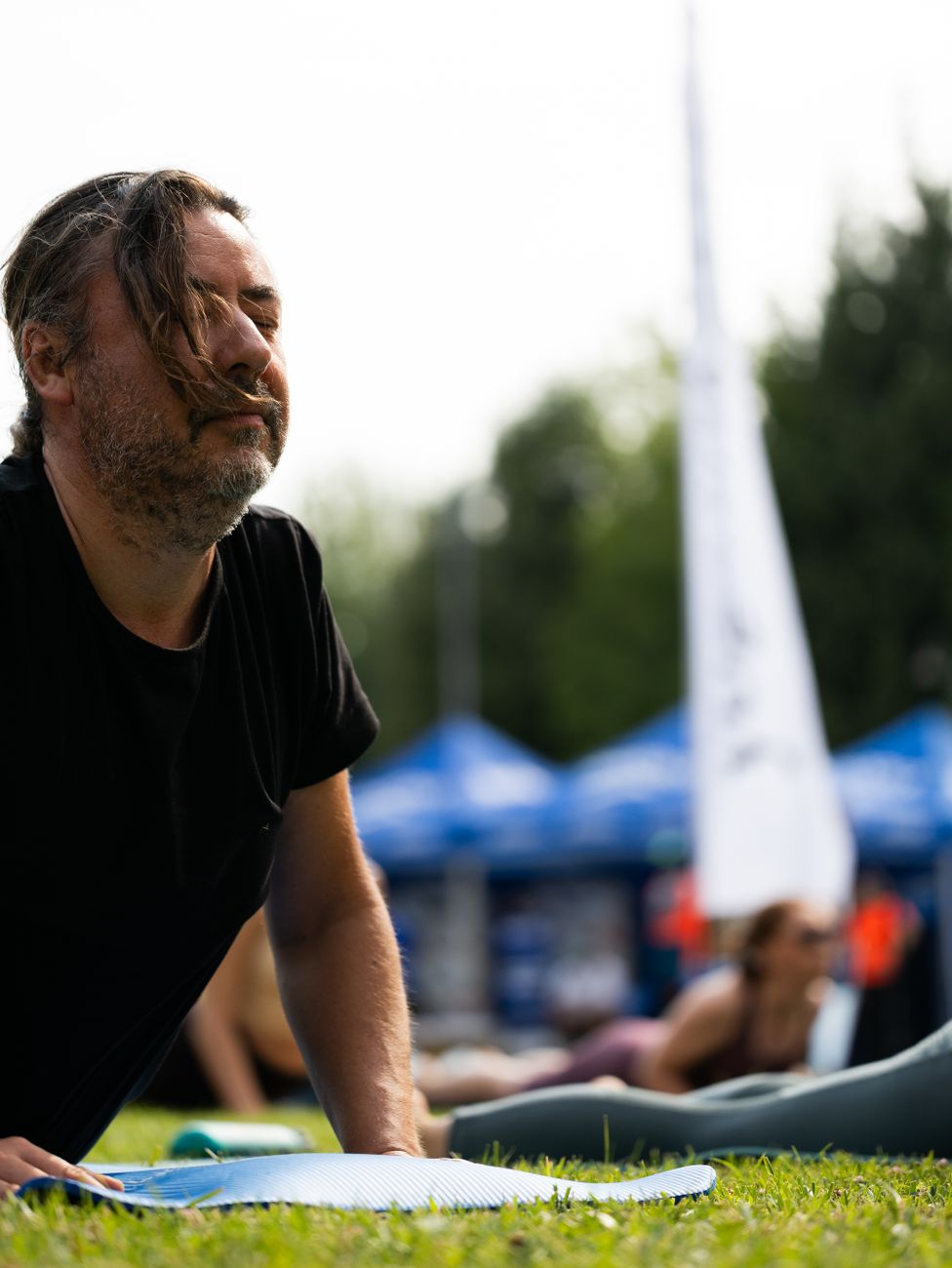 Graham Platner čelí výzvam na odstúpenie po obvinení zo znásilnenia