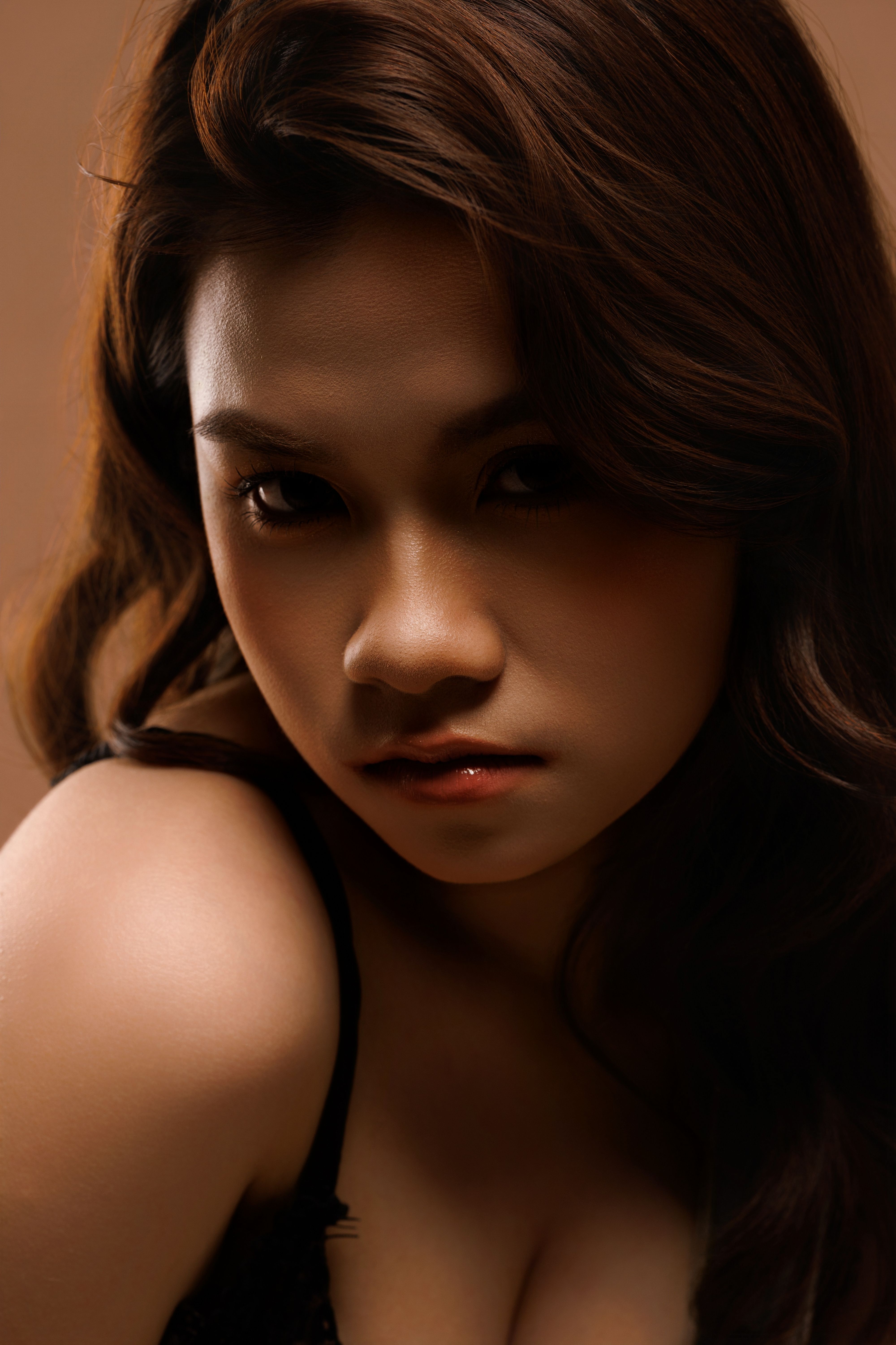 Elegant Portrait of a Young Woman in Hà Nội