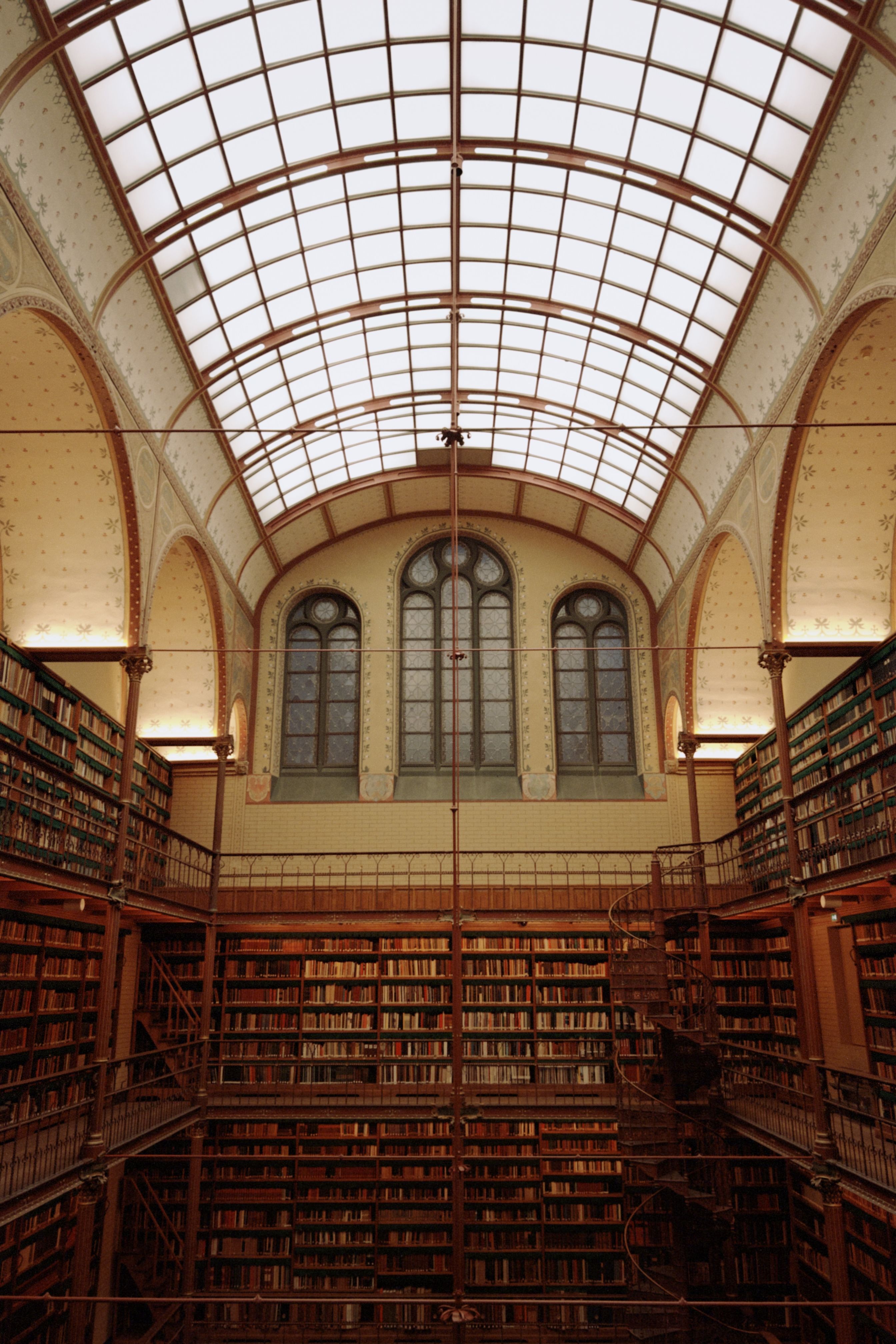 Majestic Interior of Rijksmuseum Library in Amsterdam · Free Stock Photo