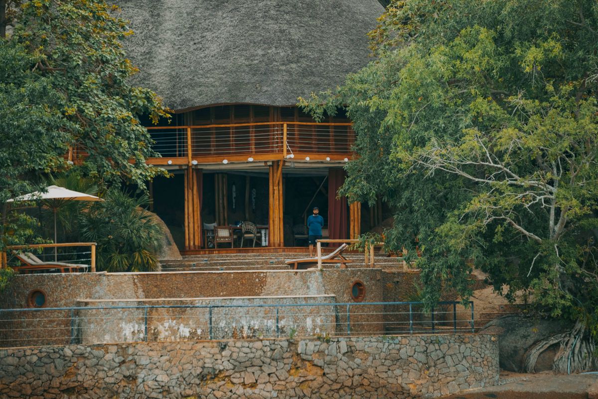 Midrange safari lodge