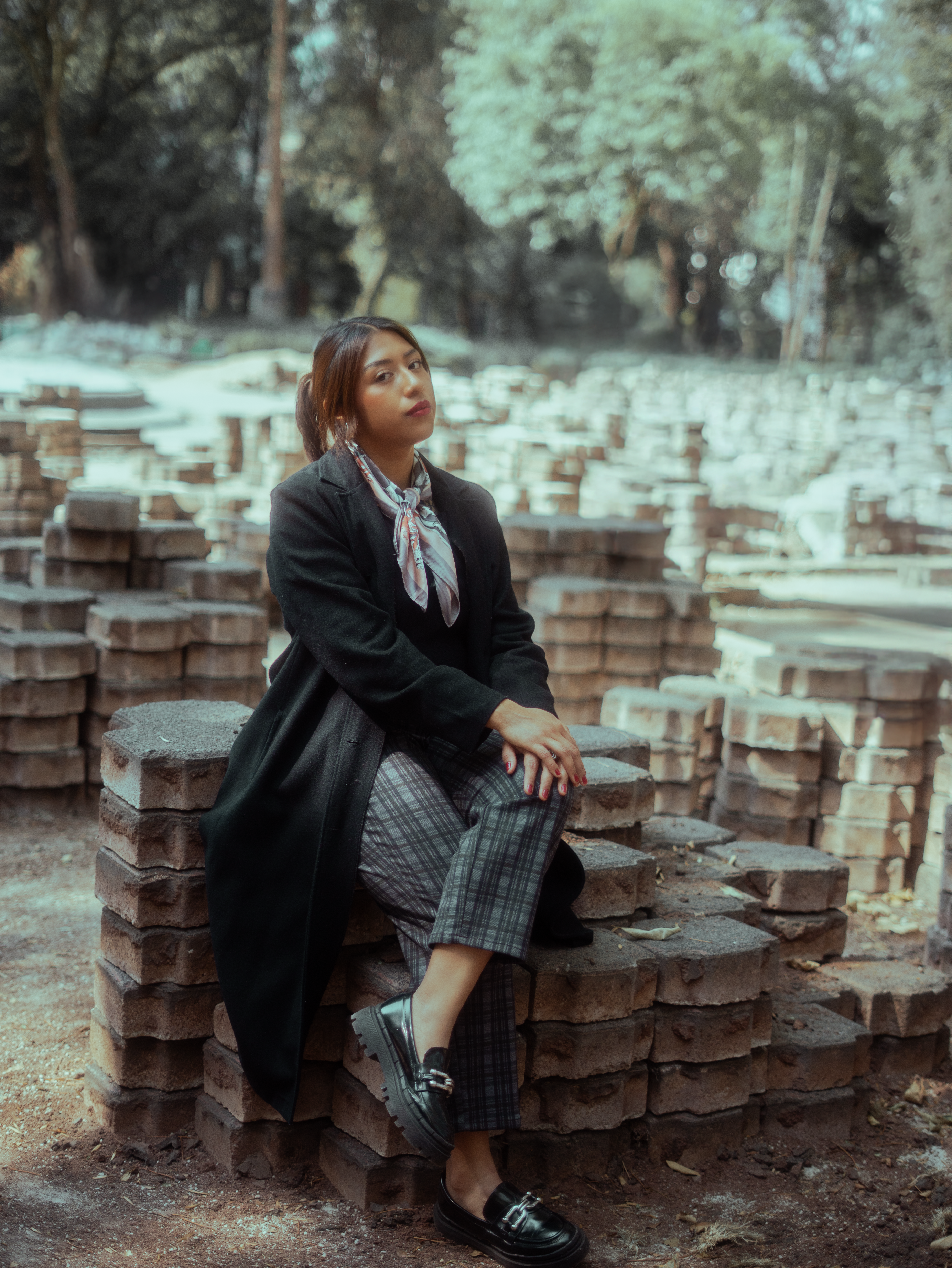 Stylish Woman in Mexico City's Urban Park Setting · Free Stock Photo