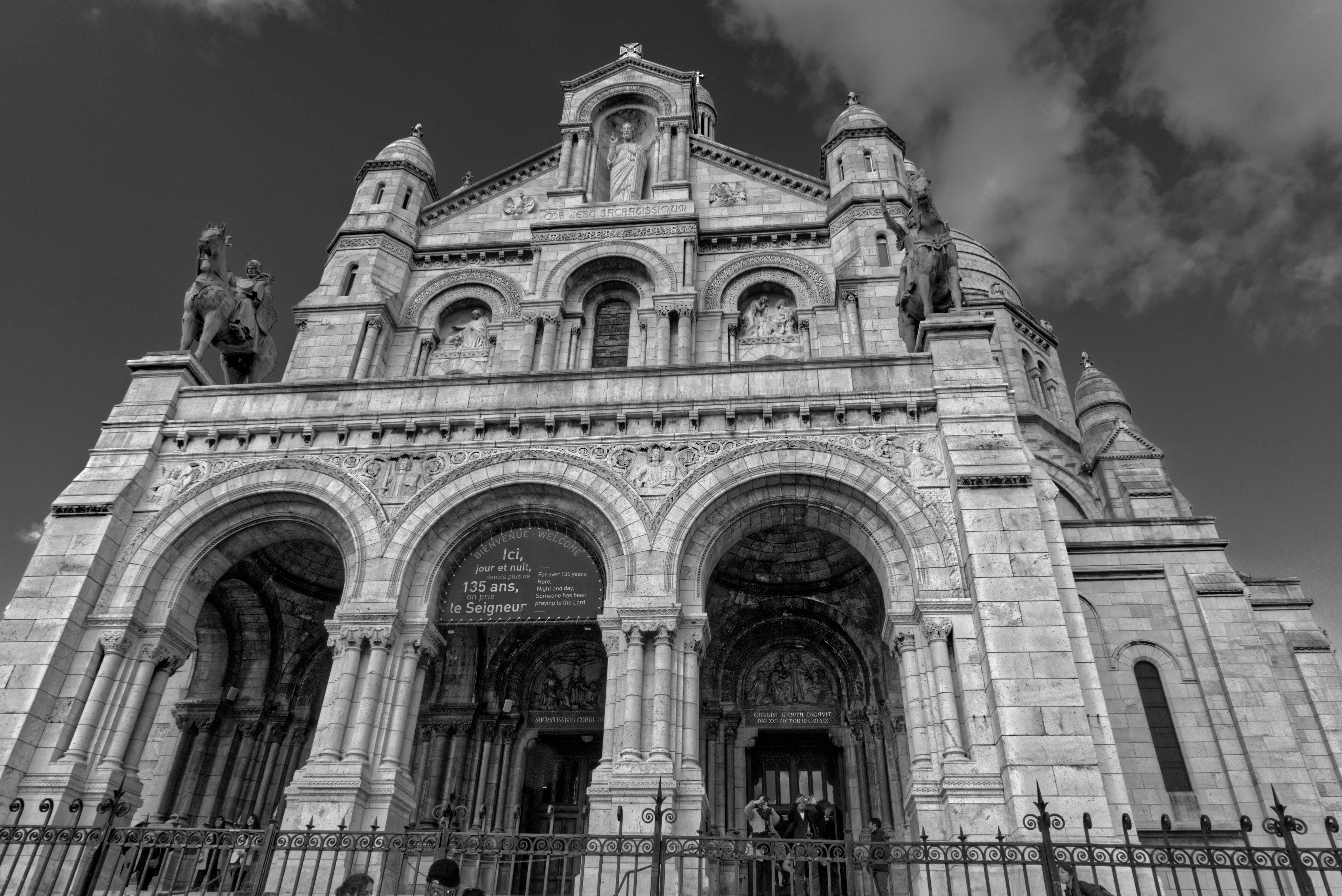 Unveiling the Mysteries of History and Conspiracies