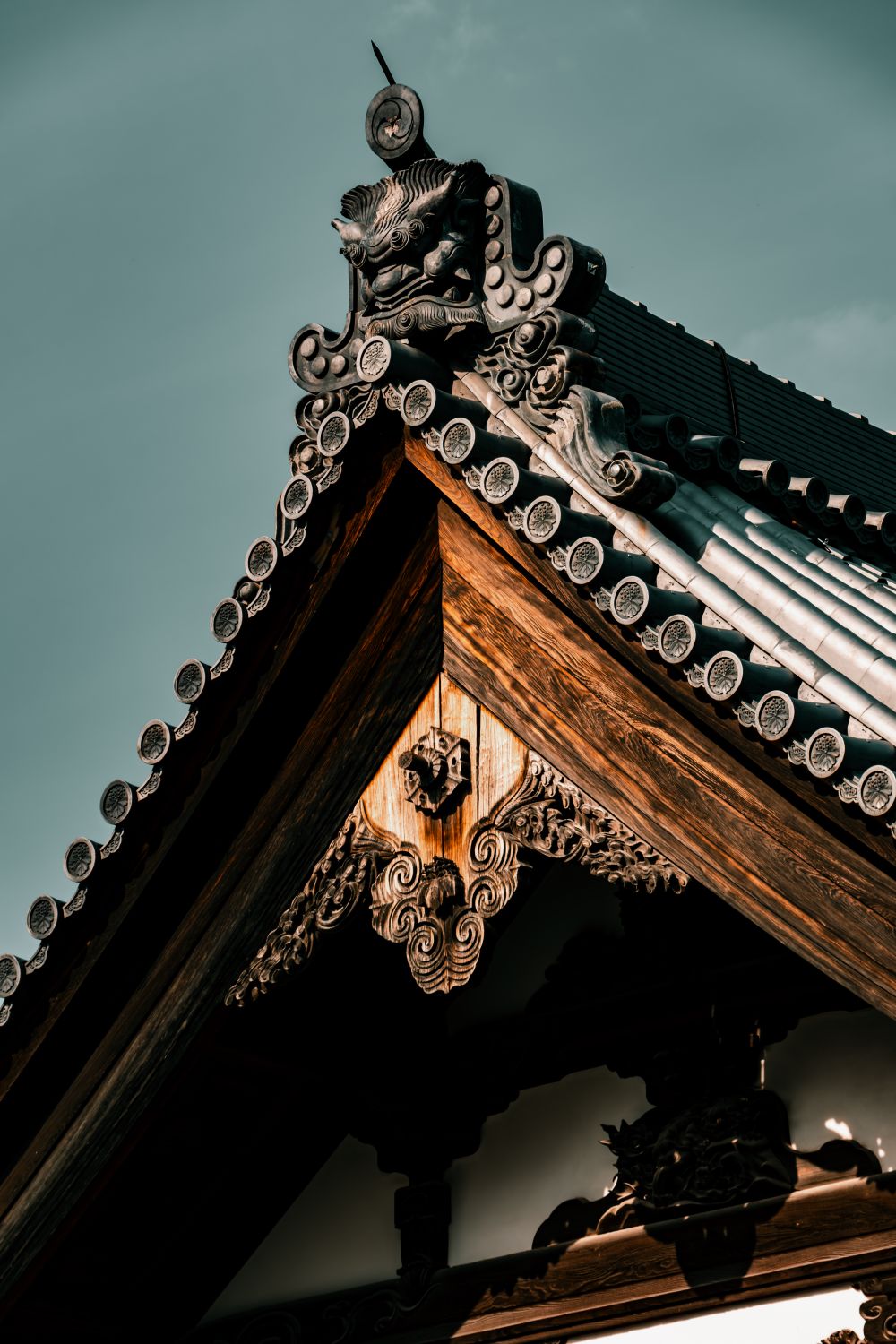 Mokoshi Traditional Japanese Temple Roof Detail in Kyoto · Free Stock Photo