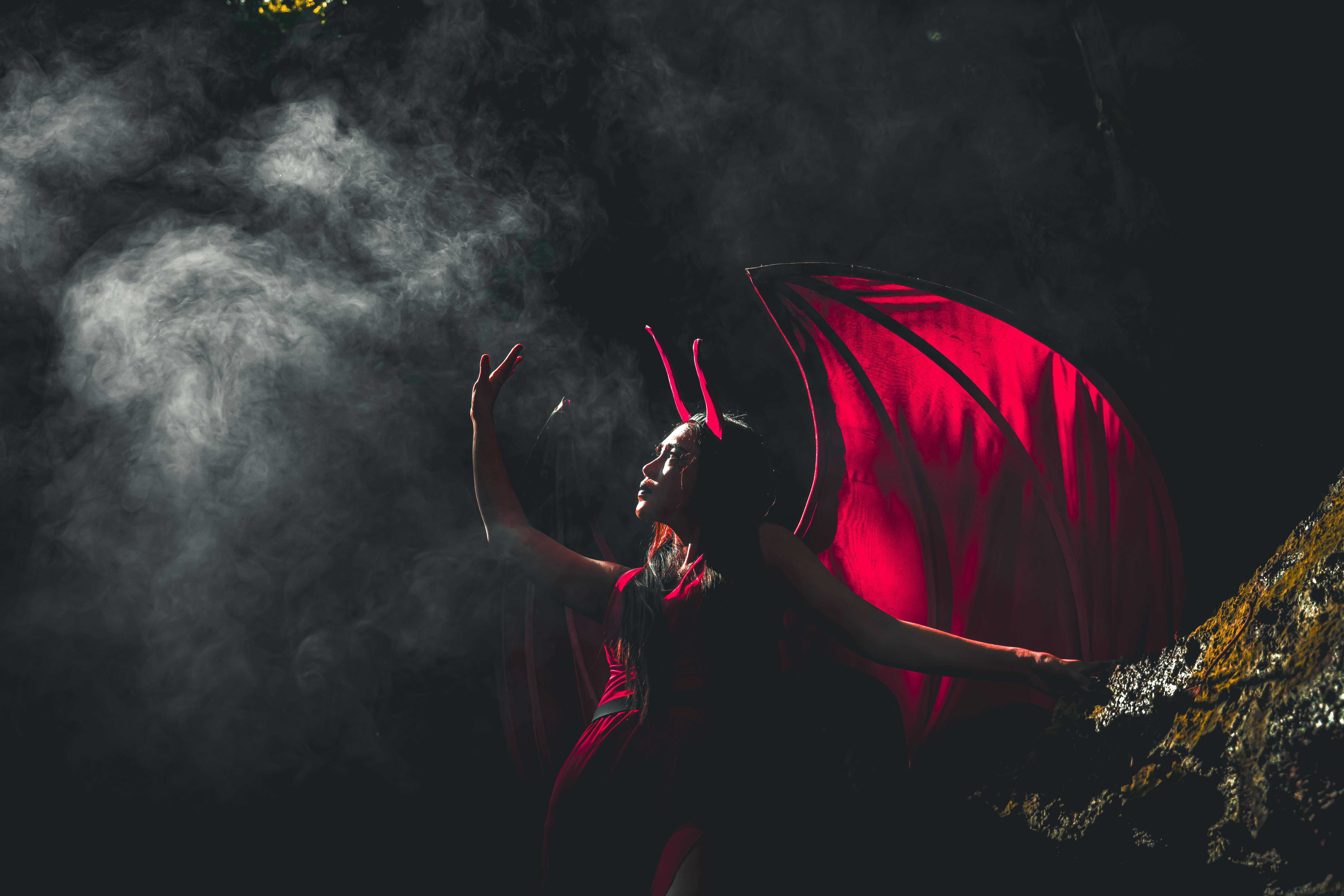 Why Your Dark Mode Implementation Sucks (And How to Fix It)