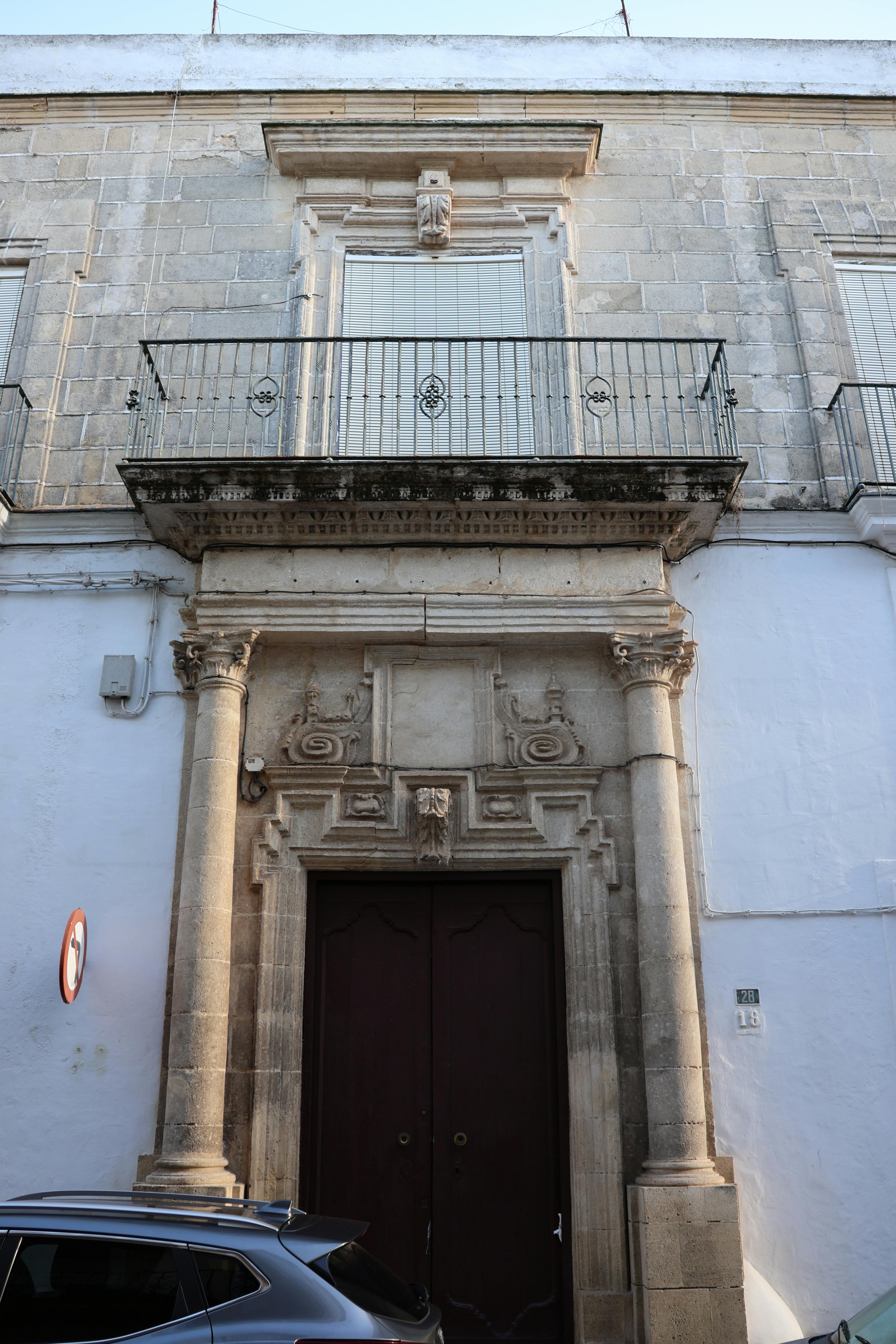 portada principal de la casa palacio portuense