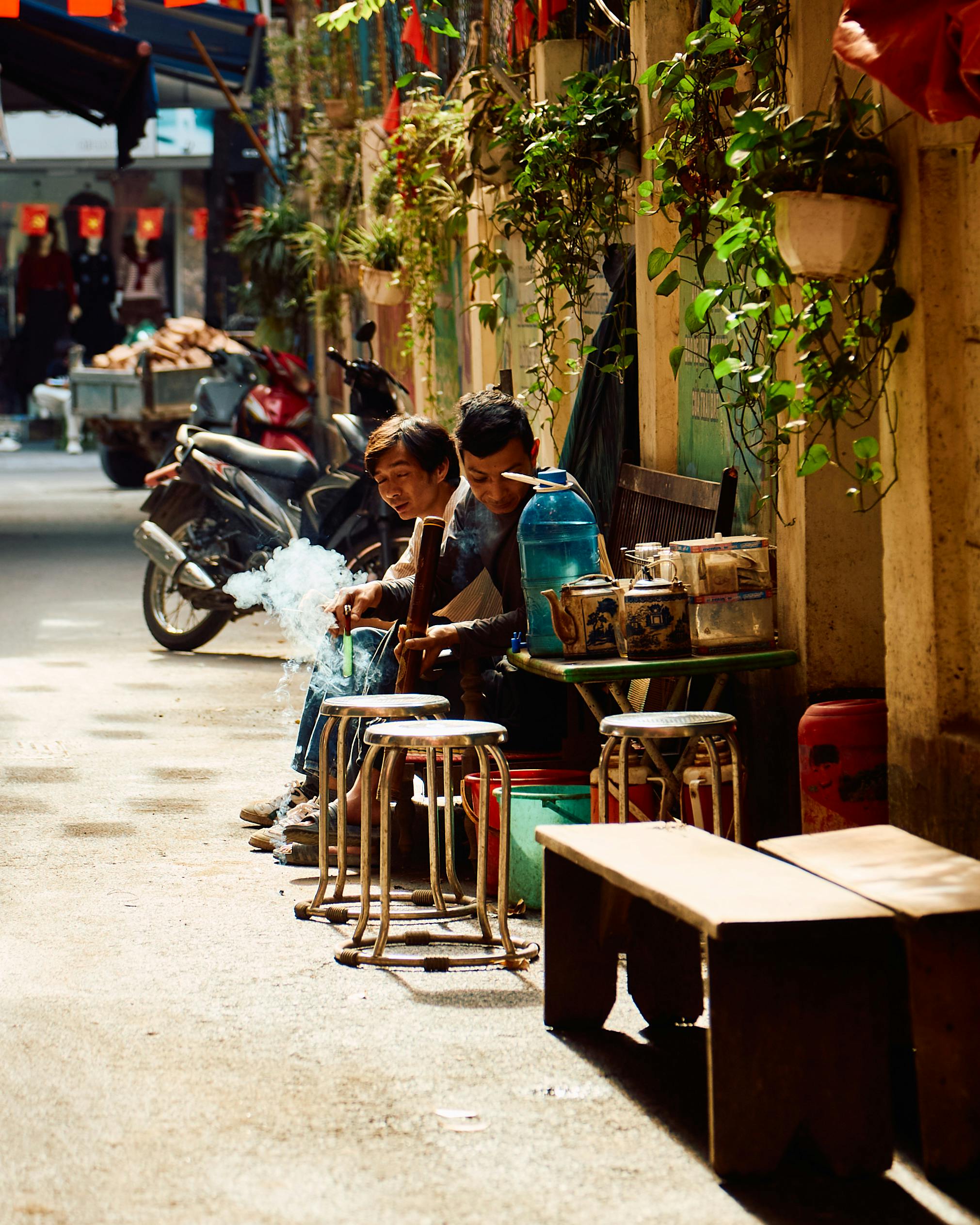 Handbagage cameratas gepakt voor een bestemmingshoot