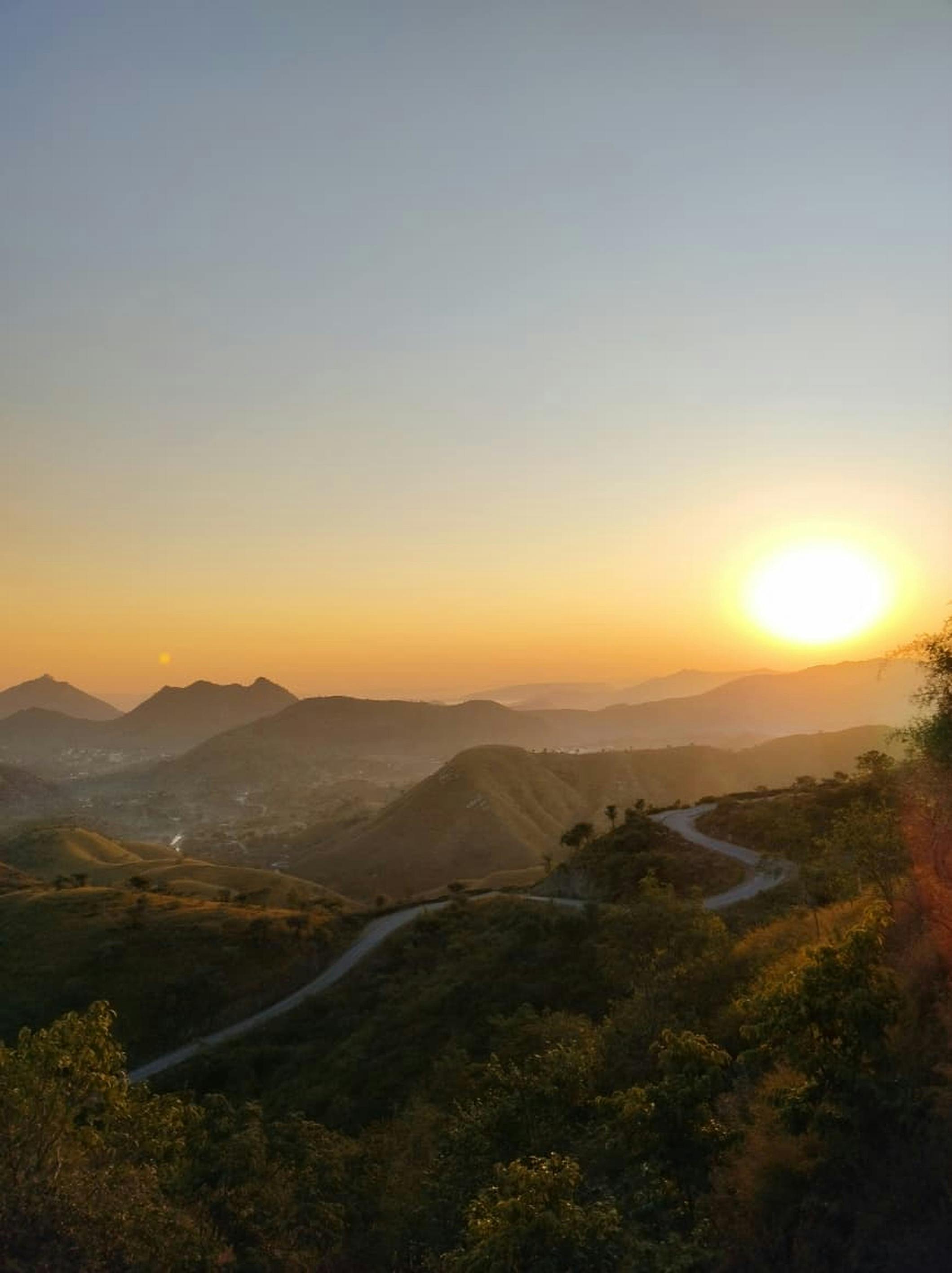 Scenic sunset over the Aravalli Hills in Udaipur