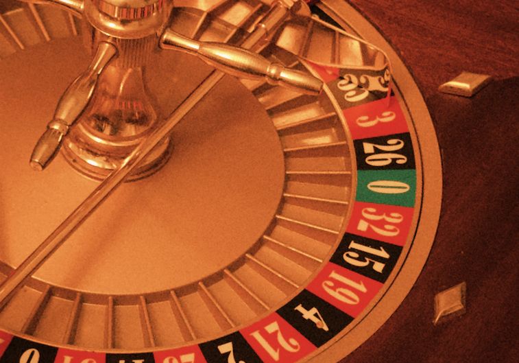 Online Casino: Spielautomaten und Live-Spiele im Überblick