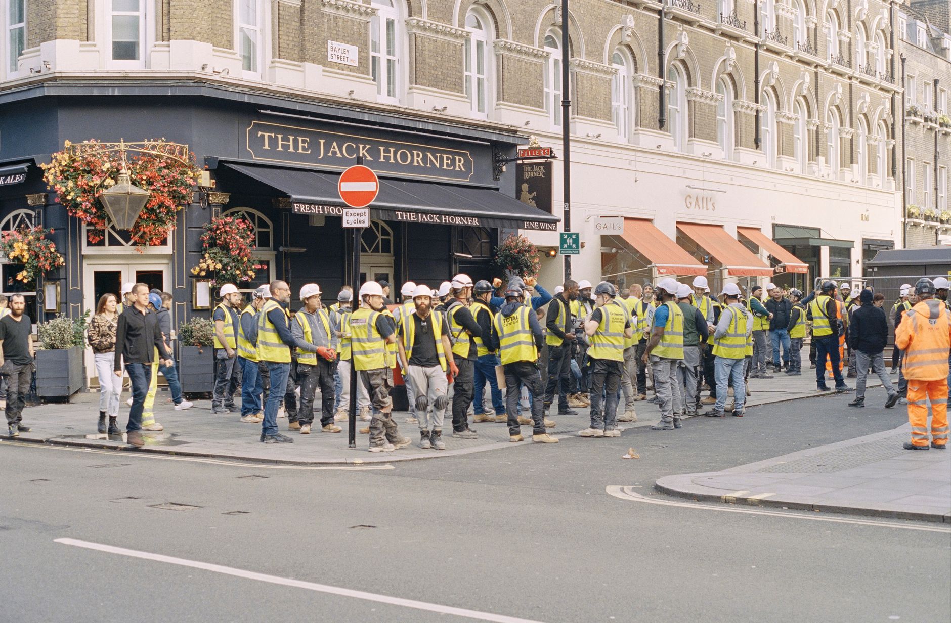 The Morning Pint at the Market