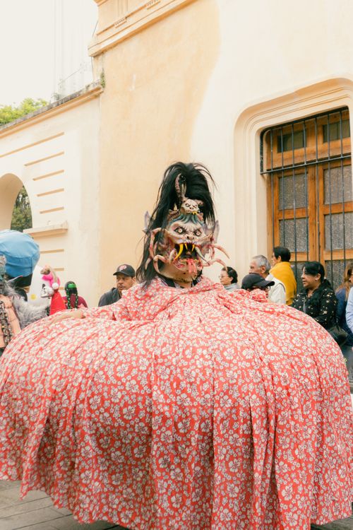 Free Colorful parade in San Cristóbal de las Casas, featuring vibrant costumes and cultural performance. Stock Photo