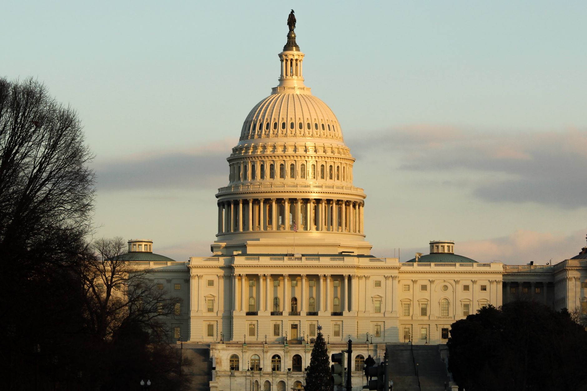 House panel probes U.S. companies over secret use of Chinese AI models