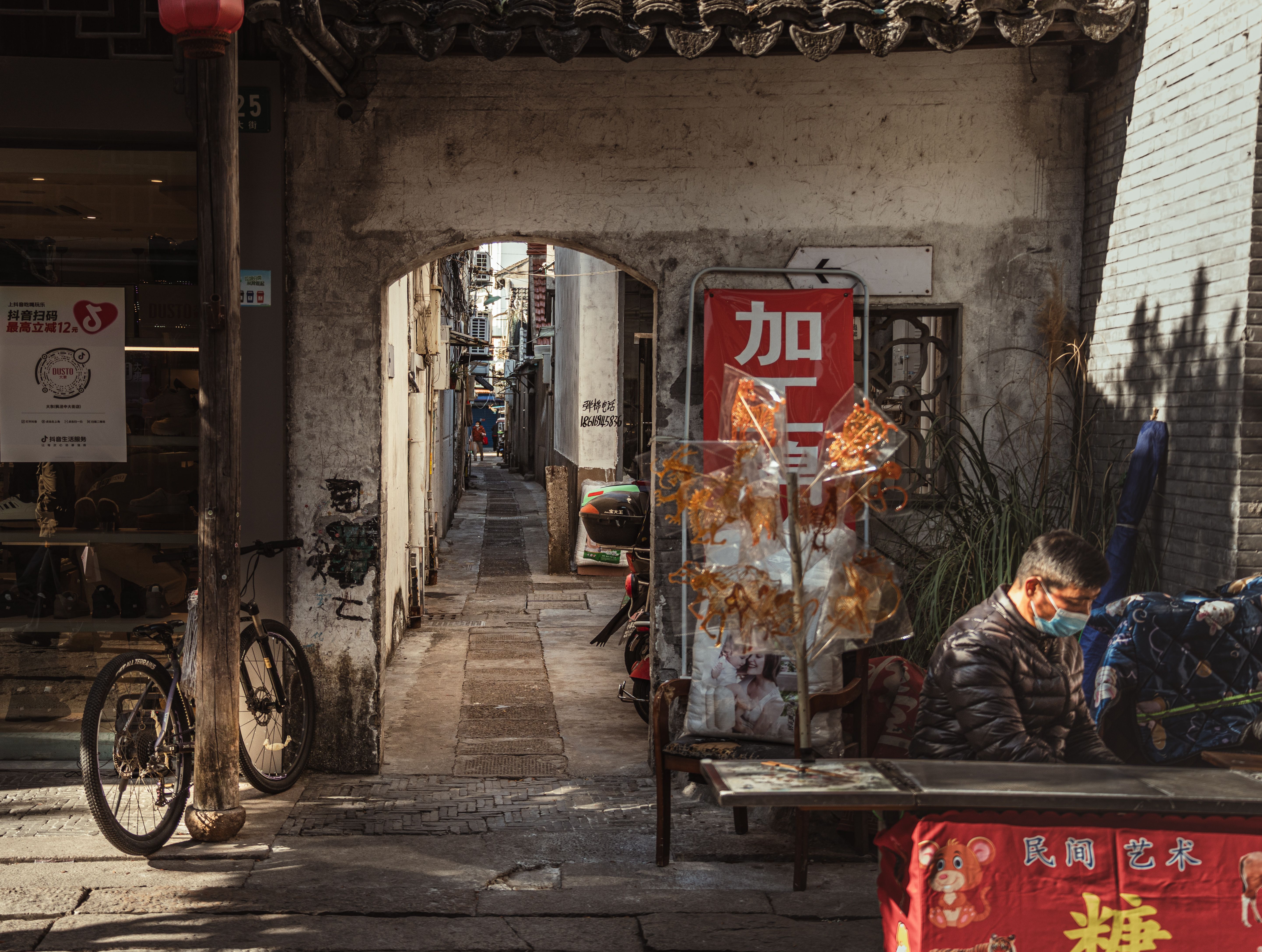 China's Economy Stalls as Spending and Investment Drop to Pandemic Levels