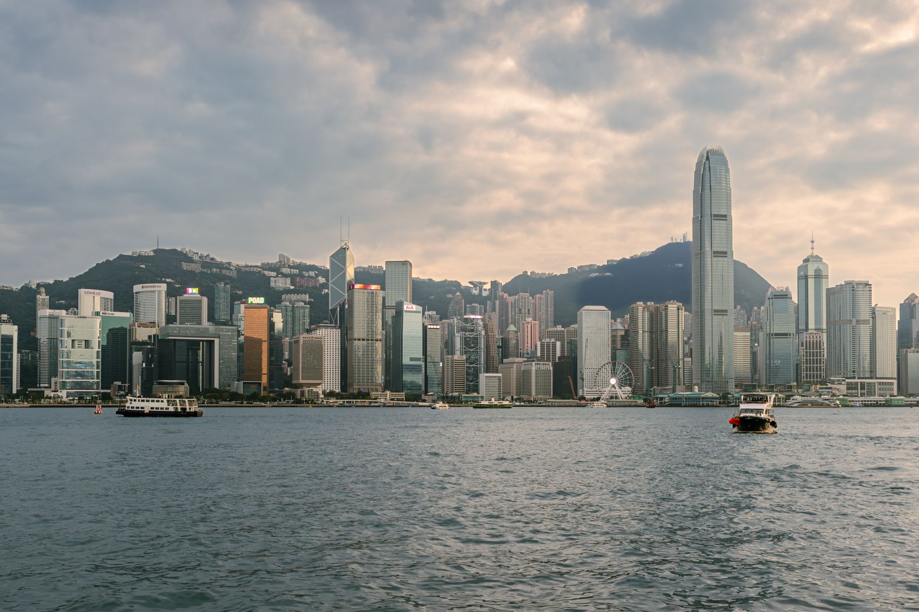Return flights to Hong Kong from Milan starting from €435
