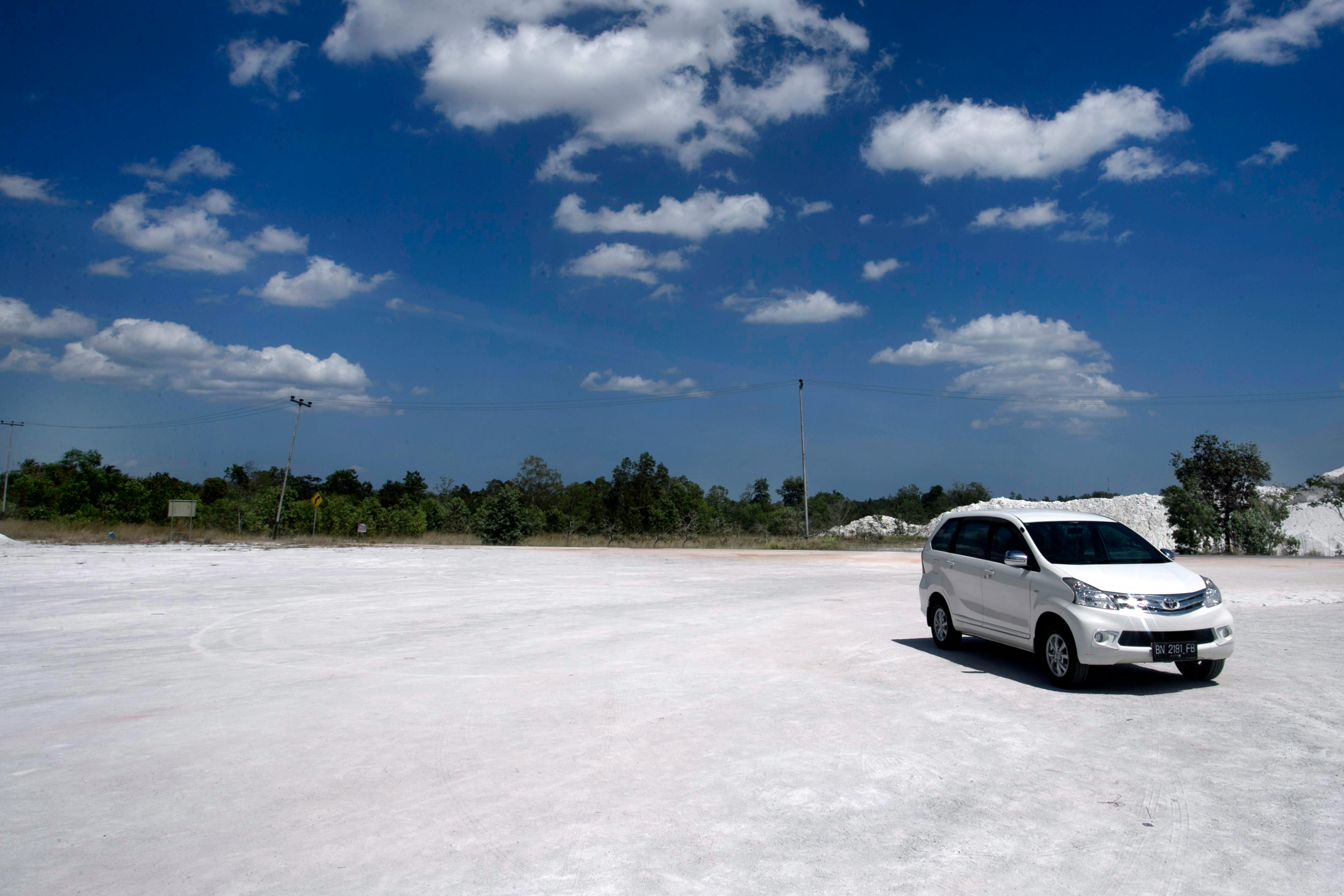 Enhancing Transportation with Augmented Reality Guided Systems