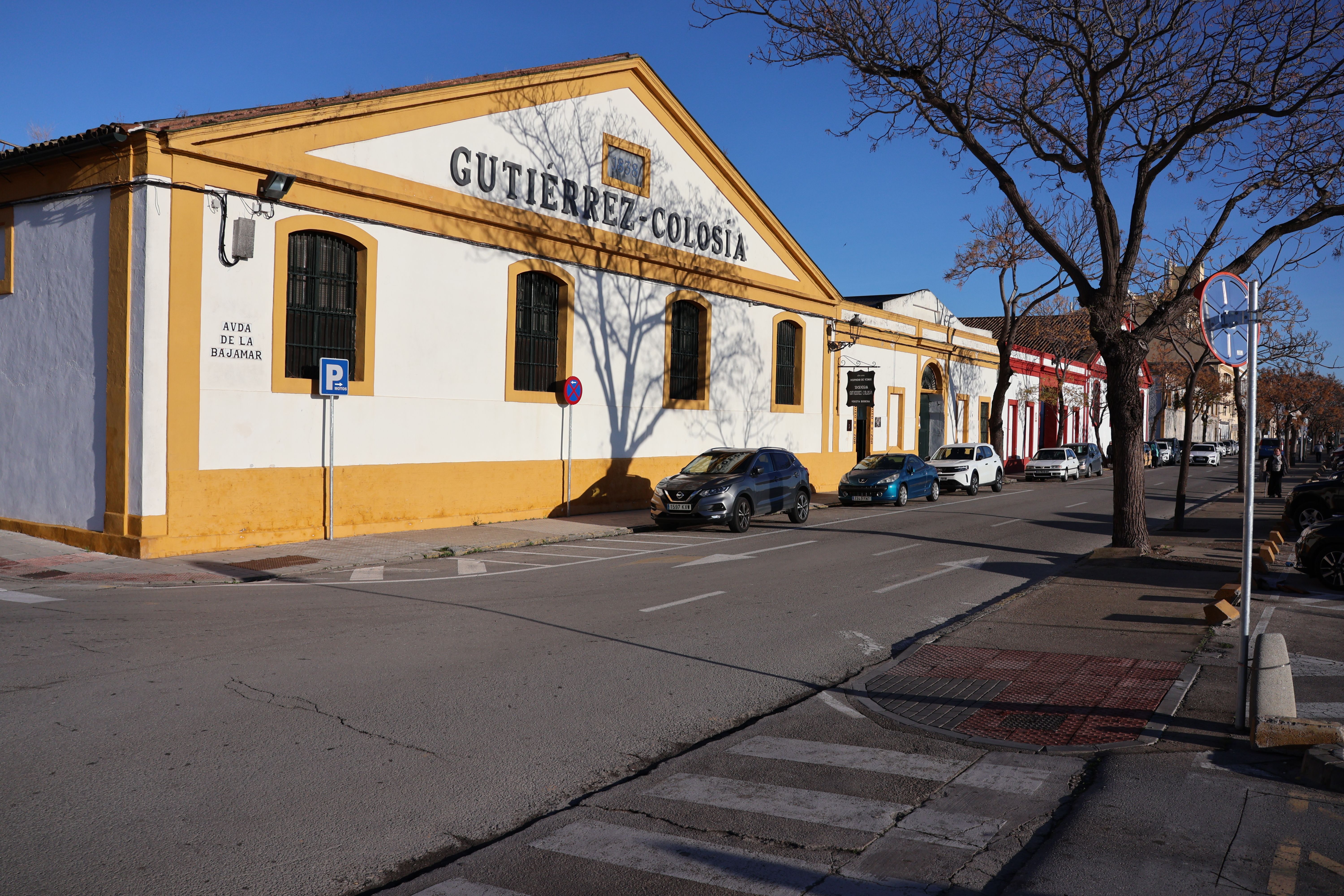 Photo of Gutierrez Colosía winery in El Puerto de Santa María, Spain, showcasing traditional architecture.