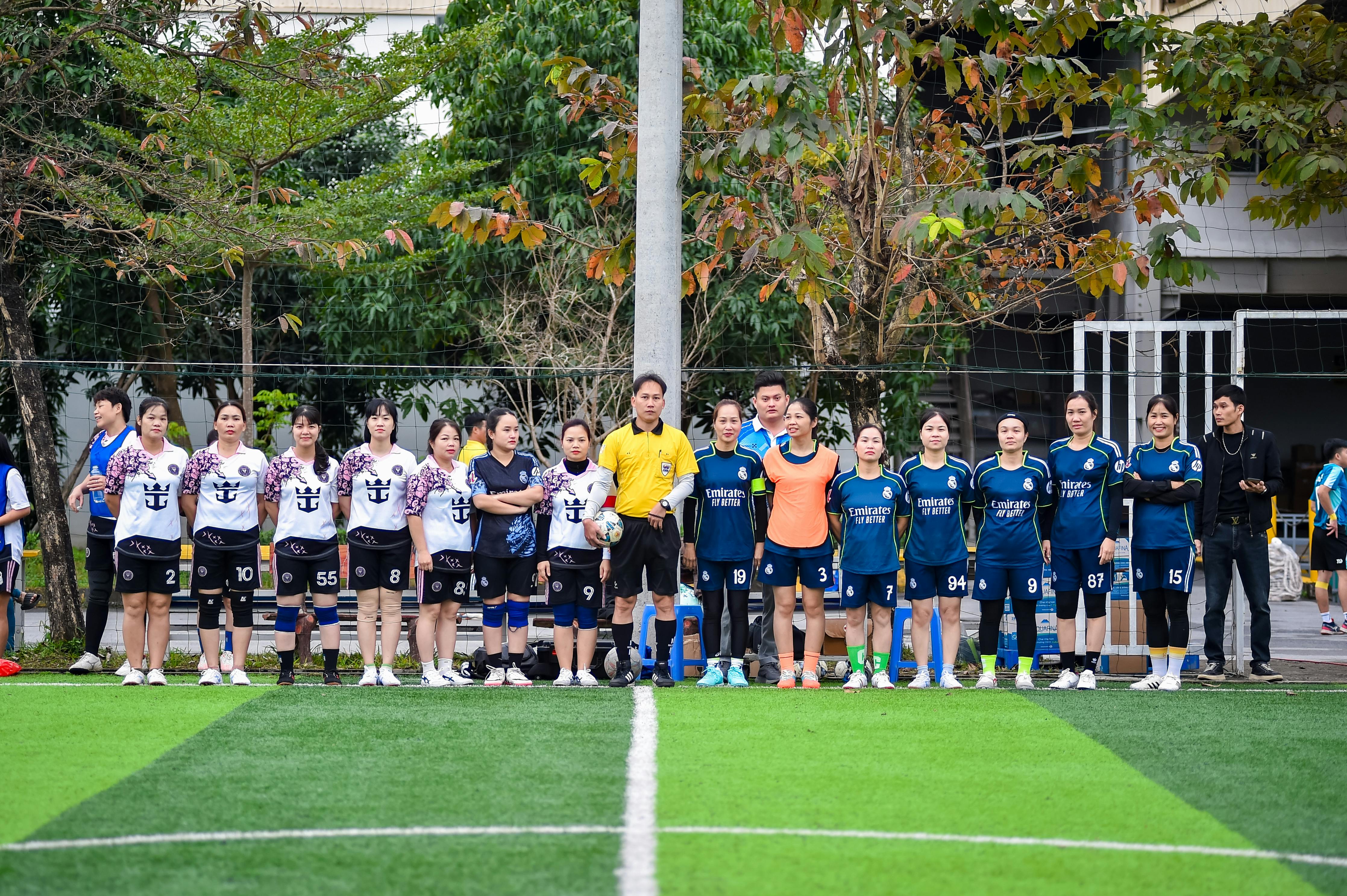 fantasy sports, fantasy football, draft strategies, league management, sports betting — Photo by ANH LÊ on Pexels