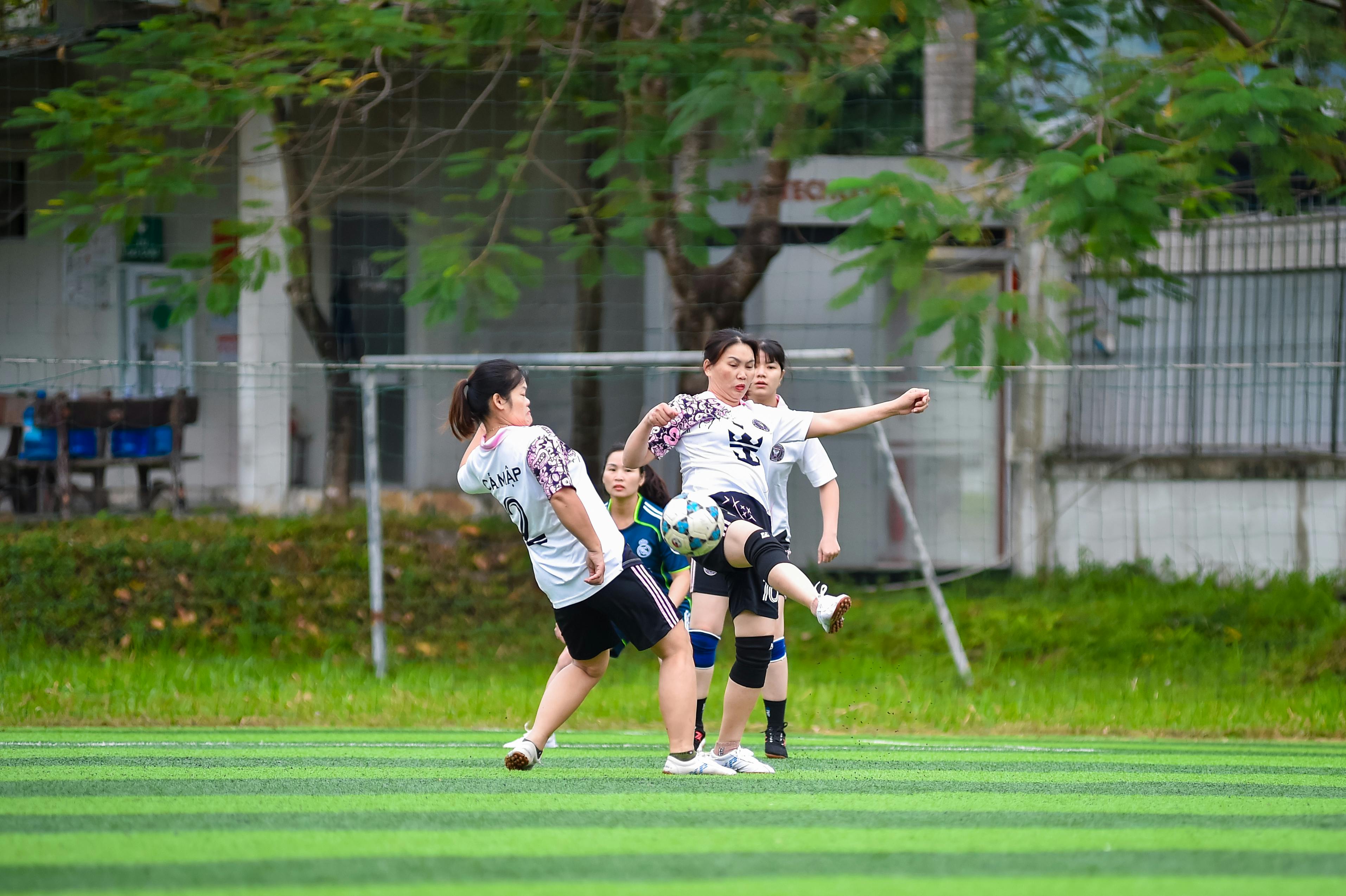 Coach expliquant une stratégie