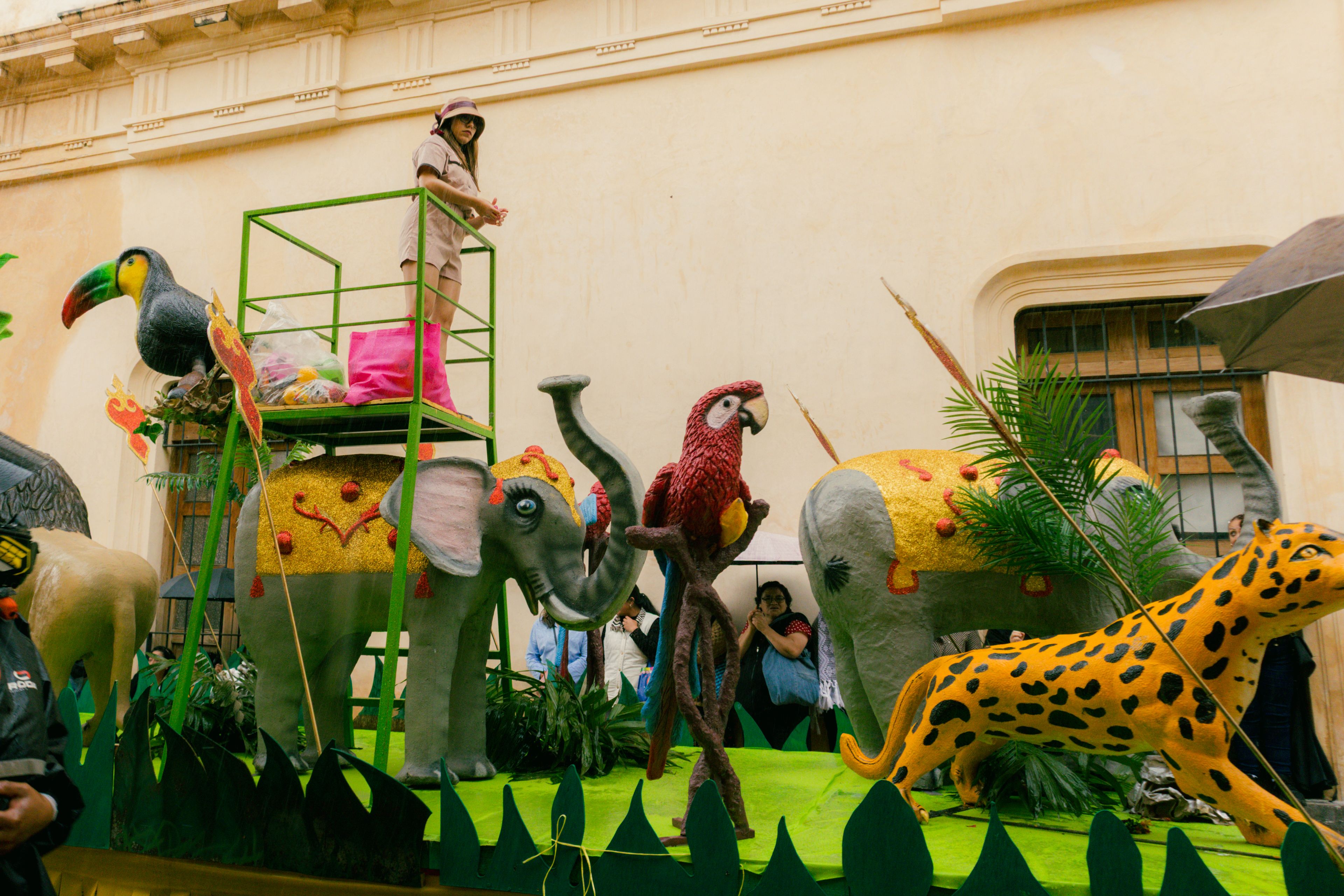 La Paz Carnaval parade floats malecon