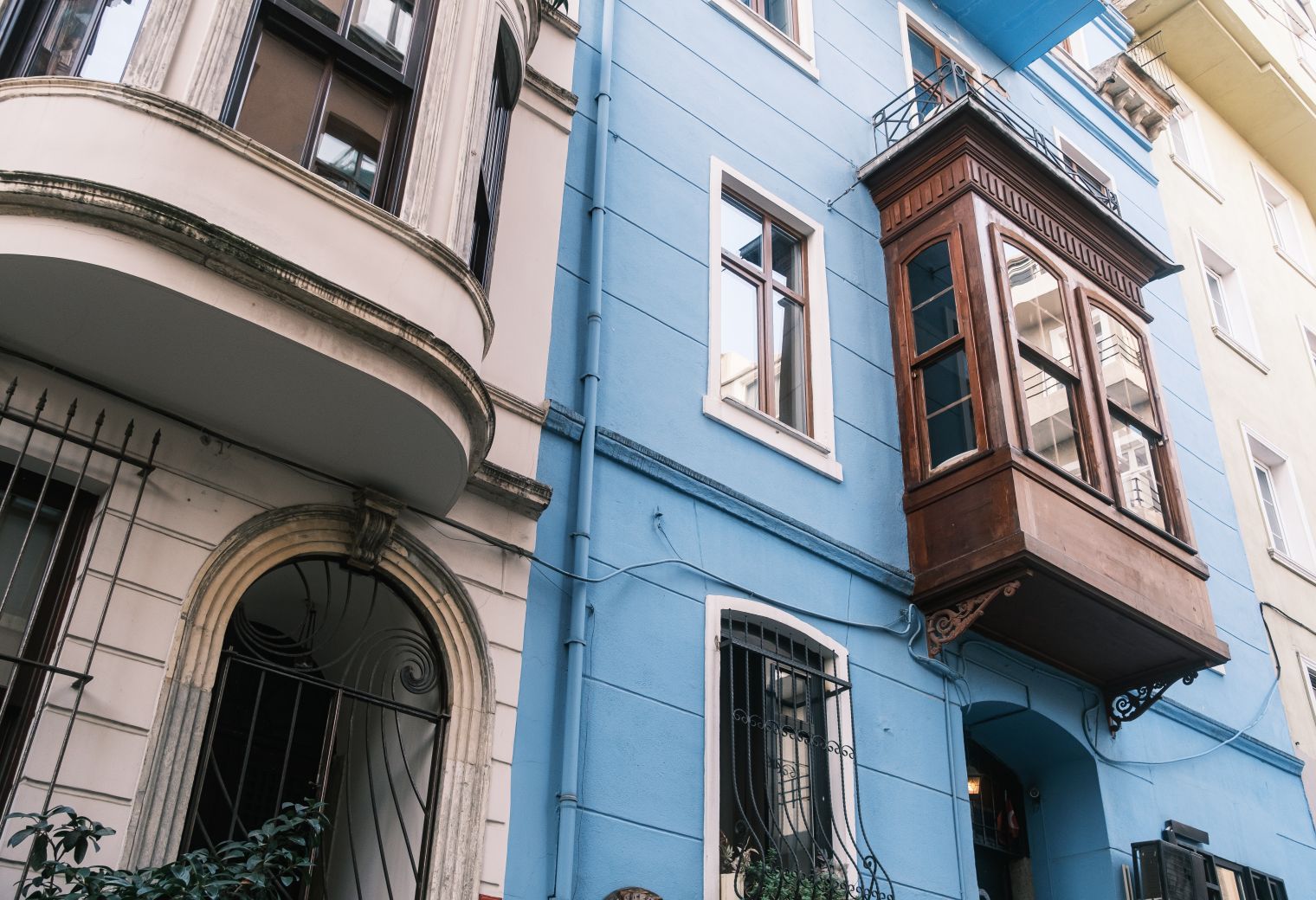 Exterior Painting in Totteridge — walls rolled to an even, flat finish