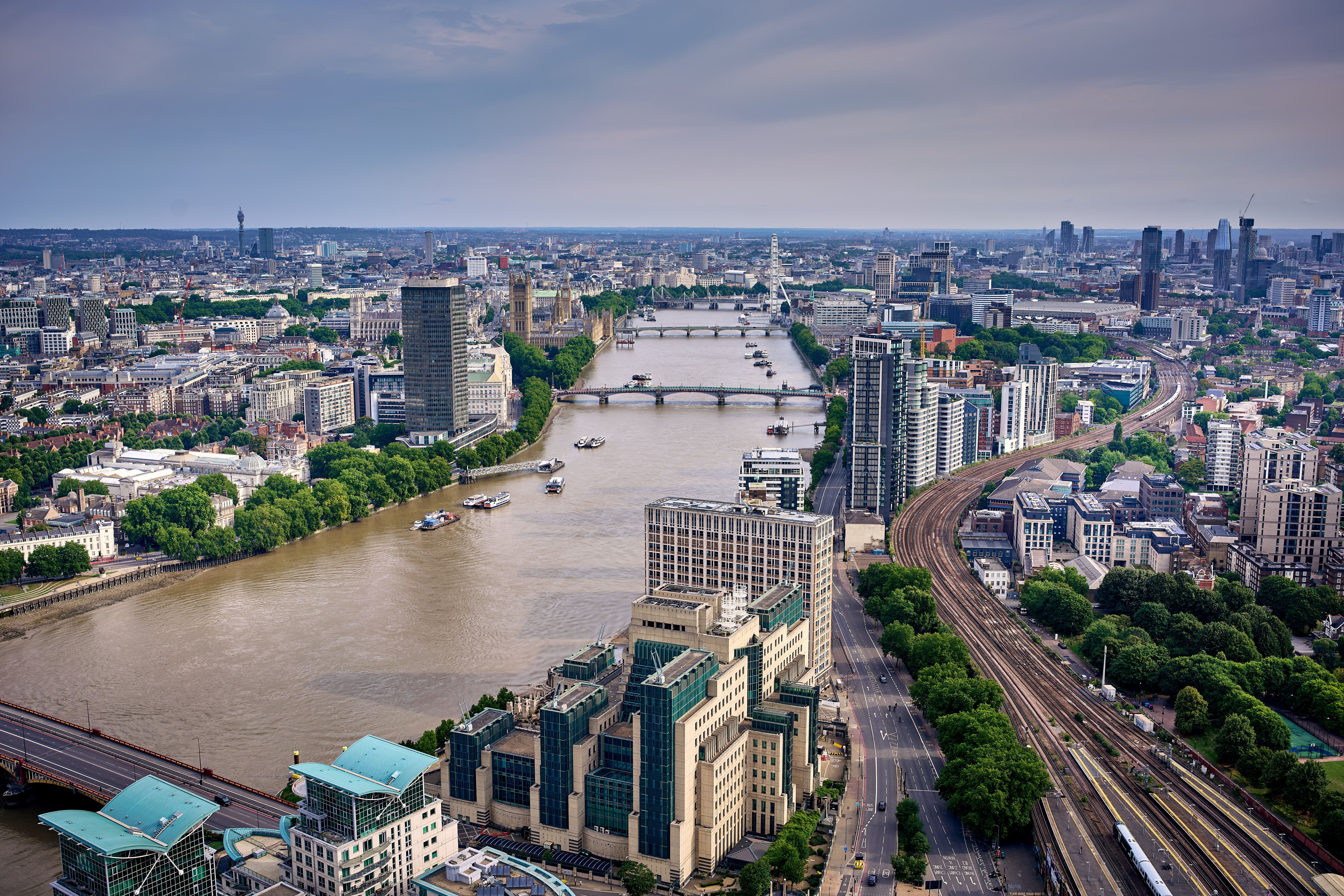 Aerial View of London Cityscape Featuring Thames River · Free Stock Photo