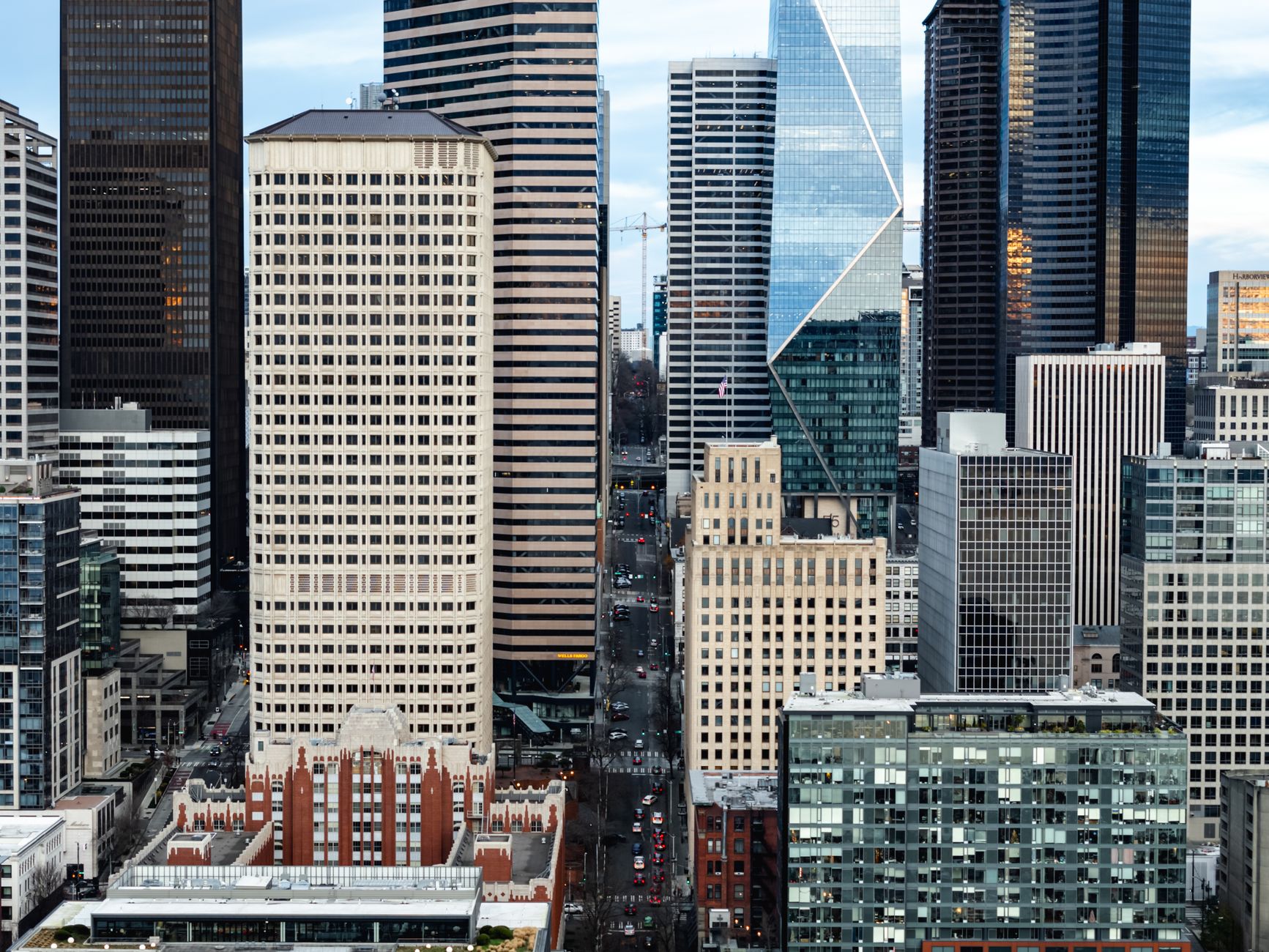 Blackstone Reportedly Selling Seattle Tower at Significant Loss