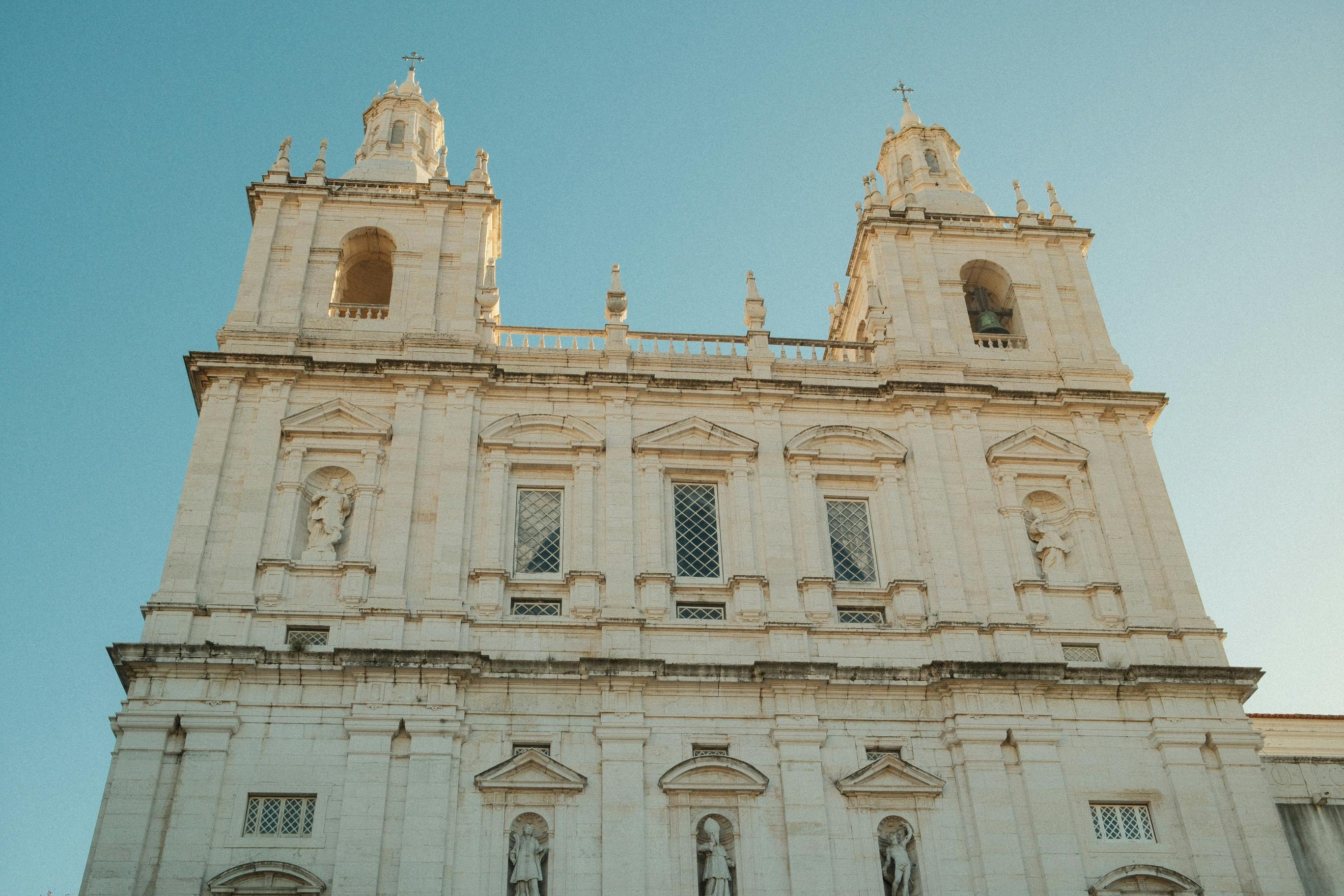 Elegant view of the Basilica da Estrela