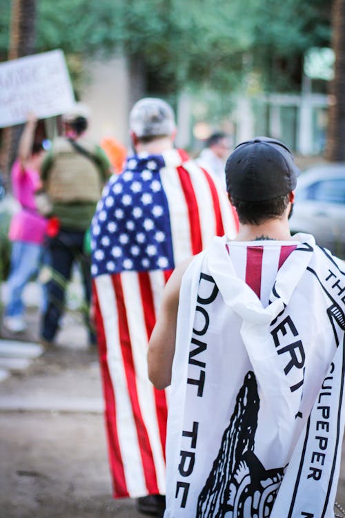 bezplatná Základová fotografie zdarma na téma americká vlajka, dav, demonstrace Základová fotografie