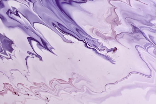 紫色油漆的照片