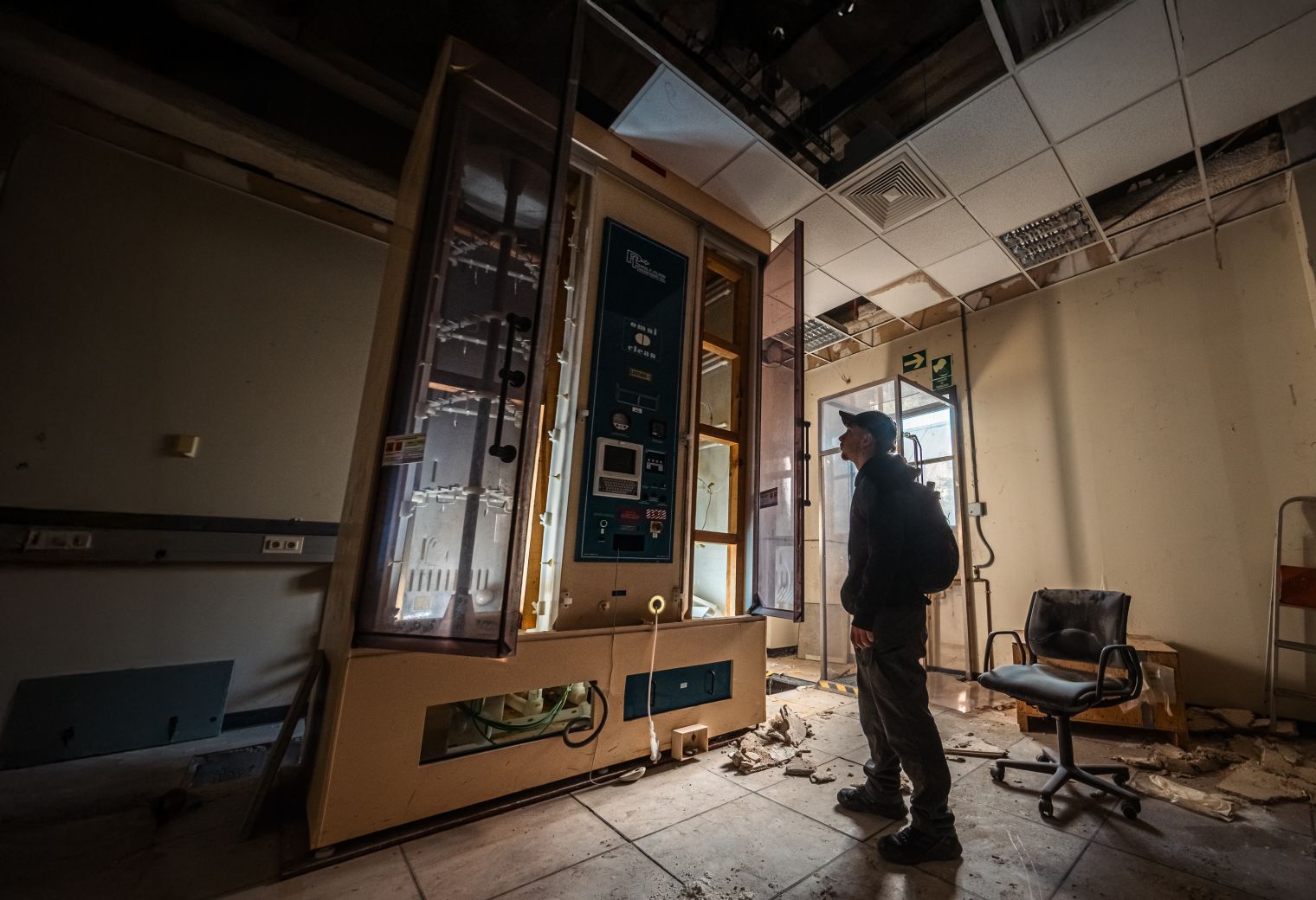 Rawdon — office relocation team moving desks and equipment