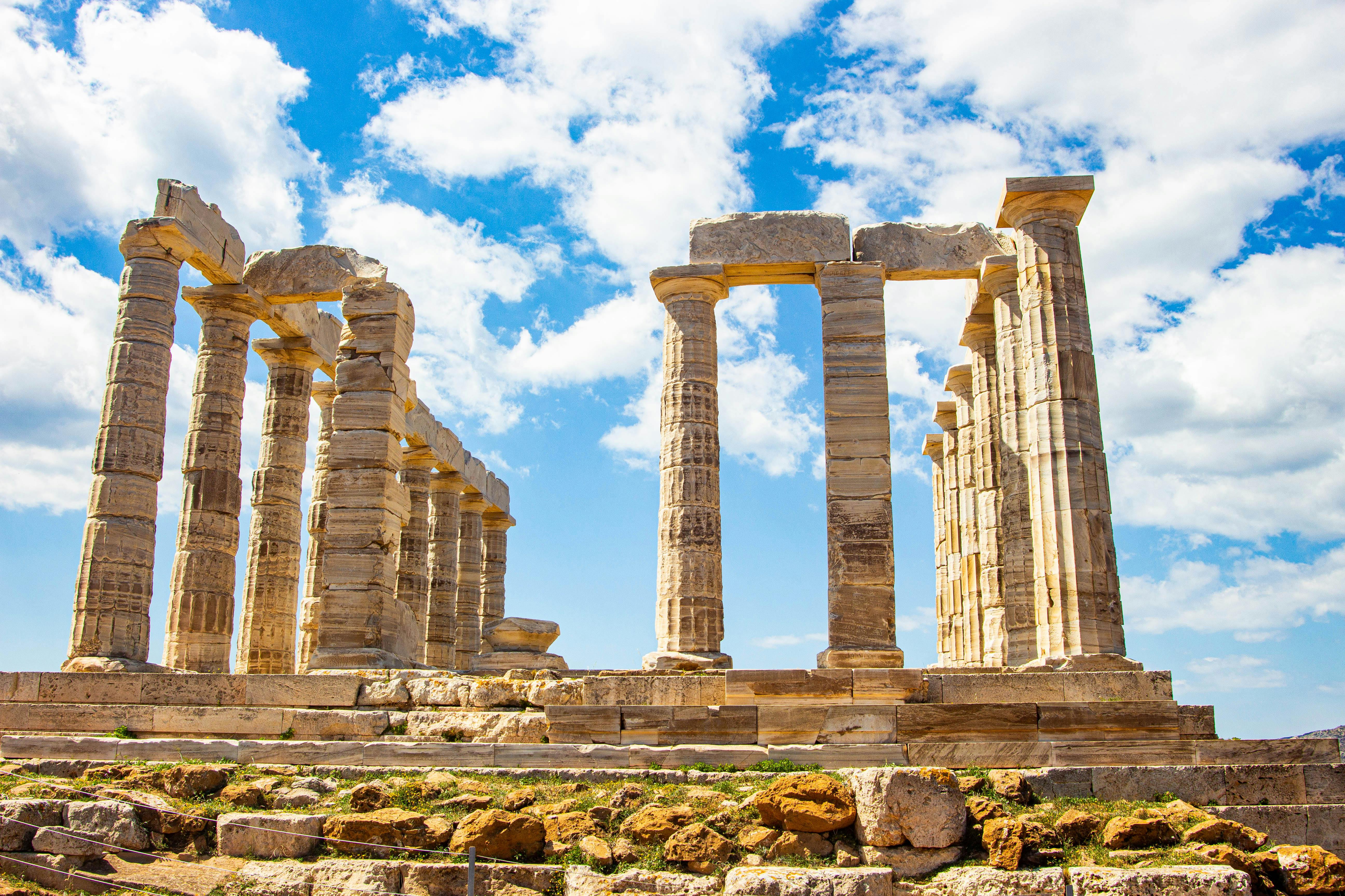 historical landmark, cityscape, mountain view - Detail