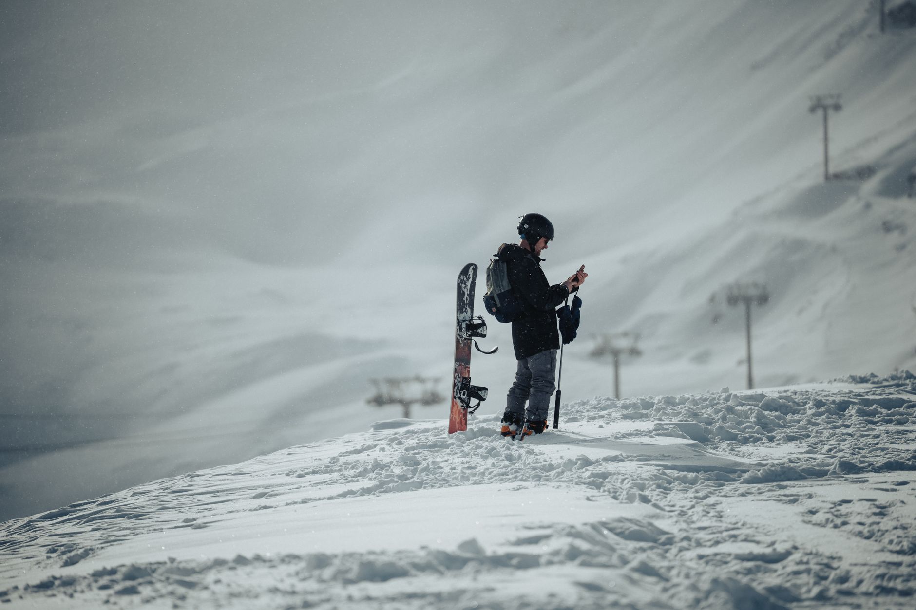 Off-Piste Skiing Techniques: My 15-Year Alpine Guide