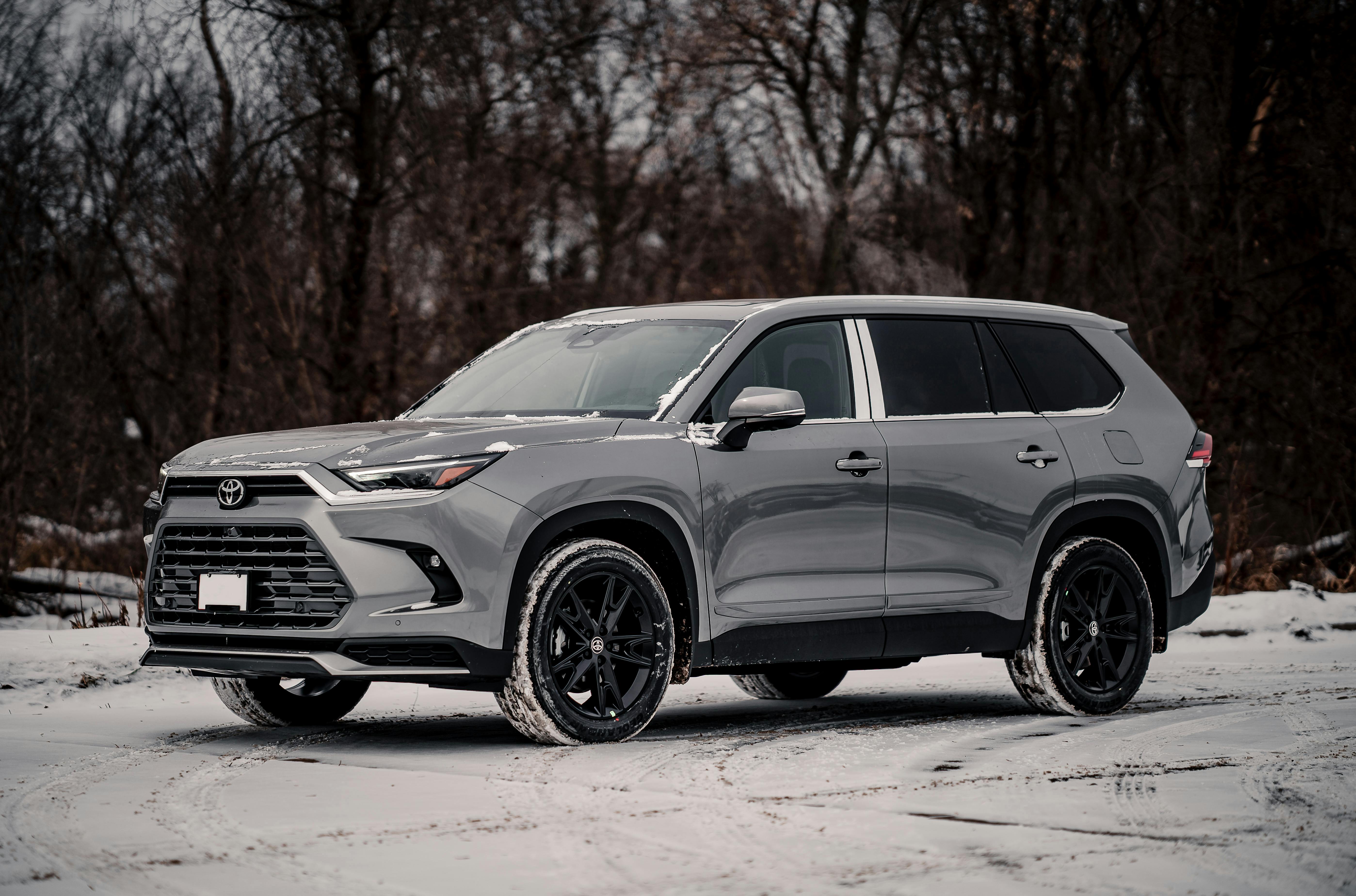 Toyota Recalls 2025 RAV4 Over Serious Seat Safety Issue — Photo by Holyson h on Pexels
