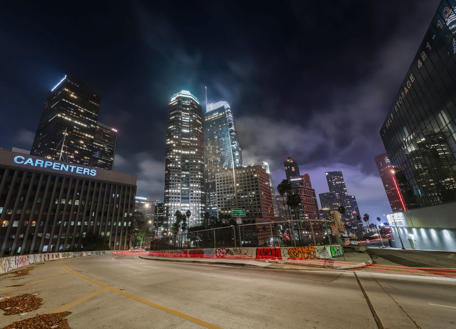 Los Angeles, USA — a travel moment · stay connected with a Los Angeles eSIM from My Holiday SIM
