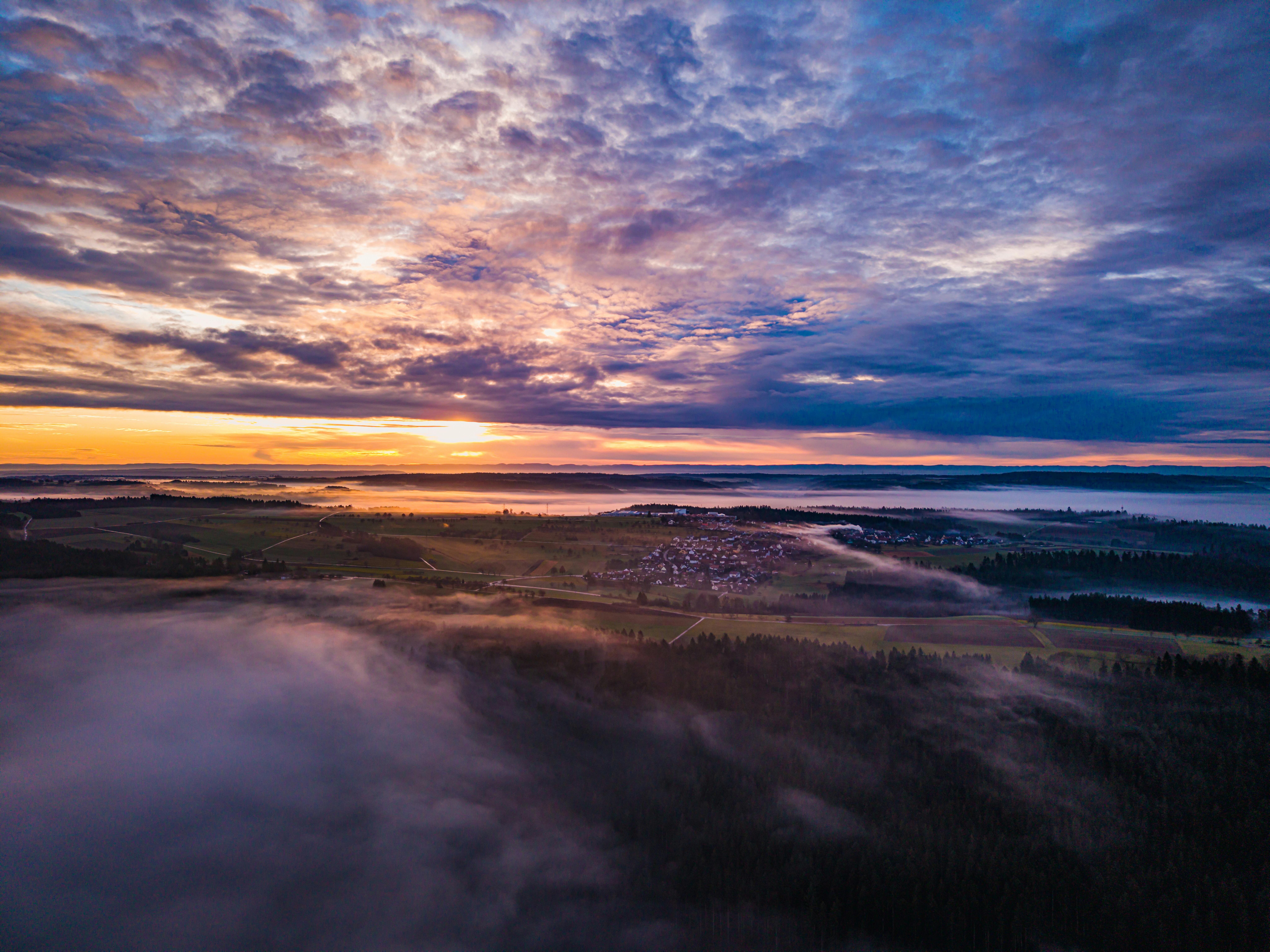 Capturing Travel Moments: Viral Drone Shots to Inspire Your Journeys
