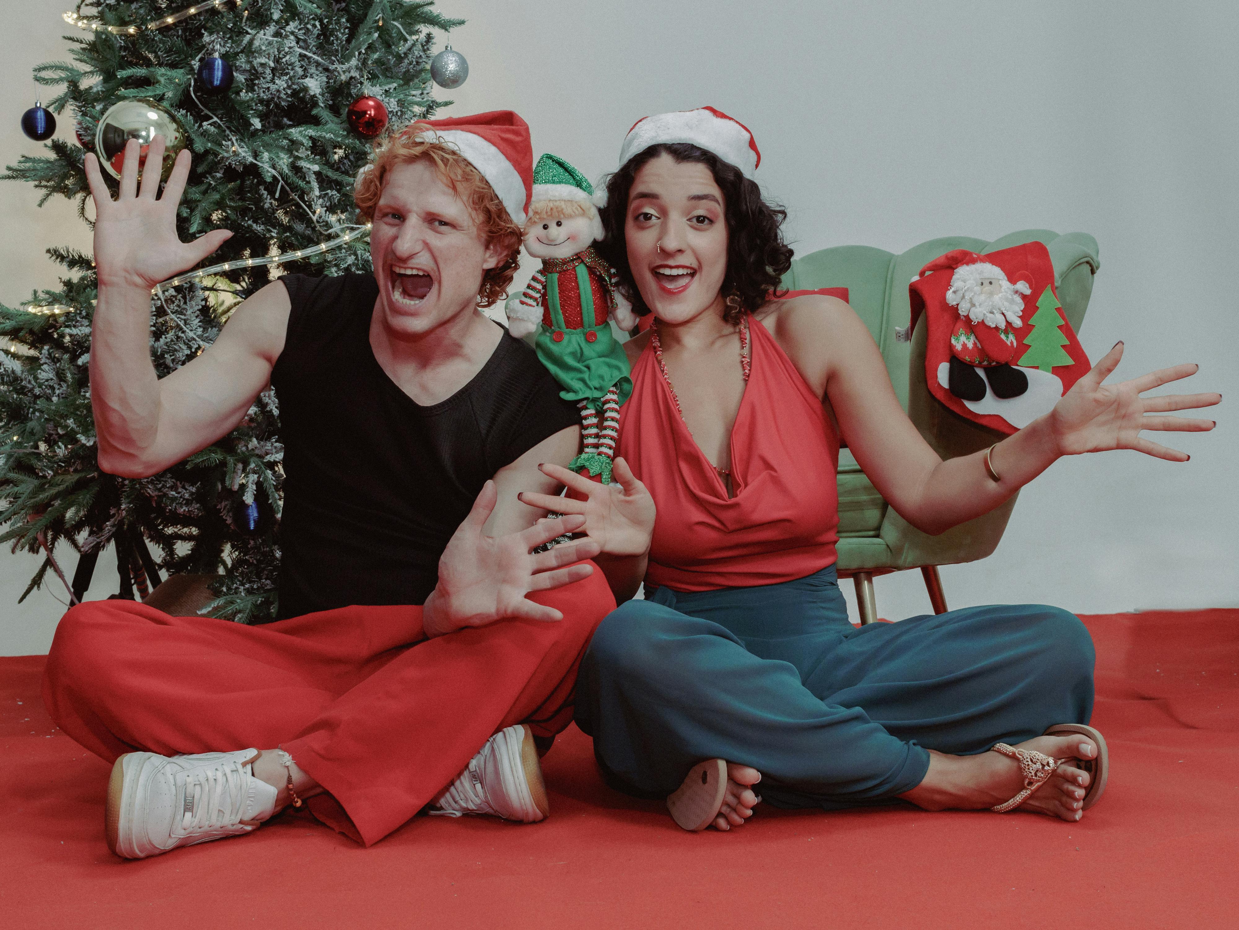 These Christmas Songs Most Likely to Tank Productivity at Work, Study Finds — Photo by Alexandre  Canteiro on Pexels