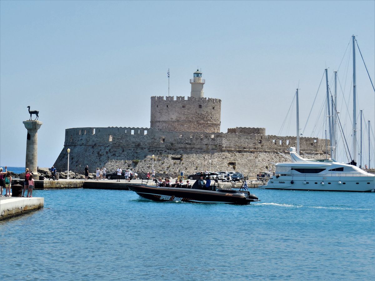 Unde te cazezi în Rodos - Faliraki plajă