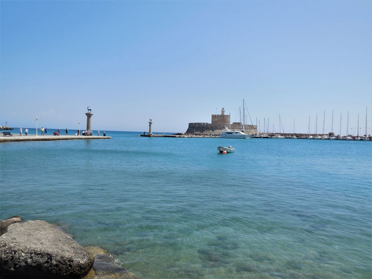 Unde te cazezi în Rodos - Ixia coasta de vest