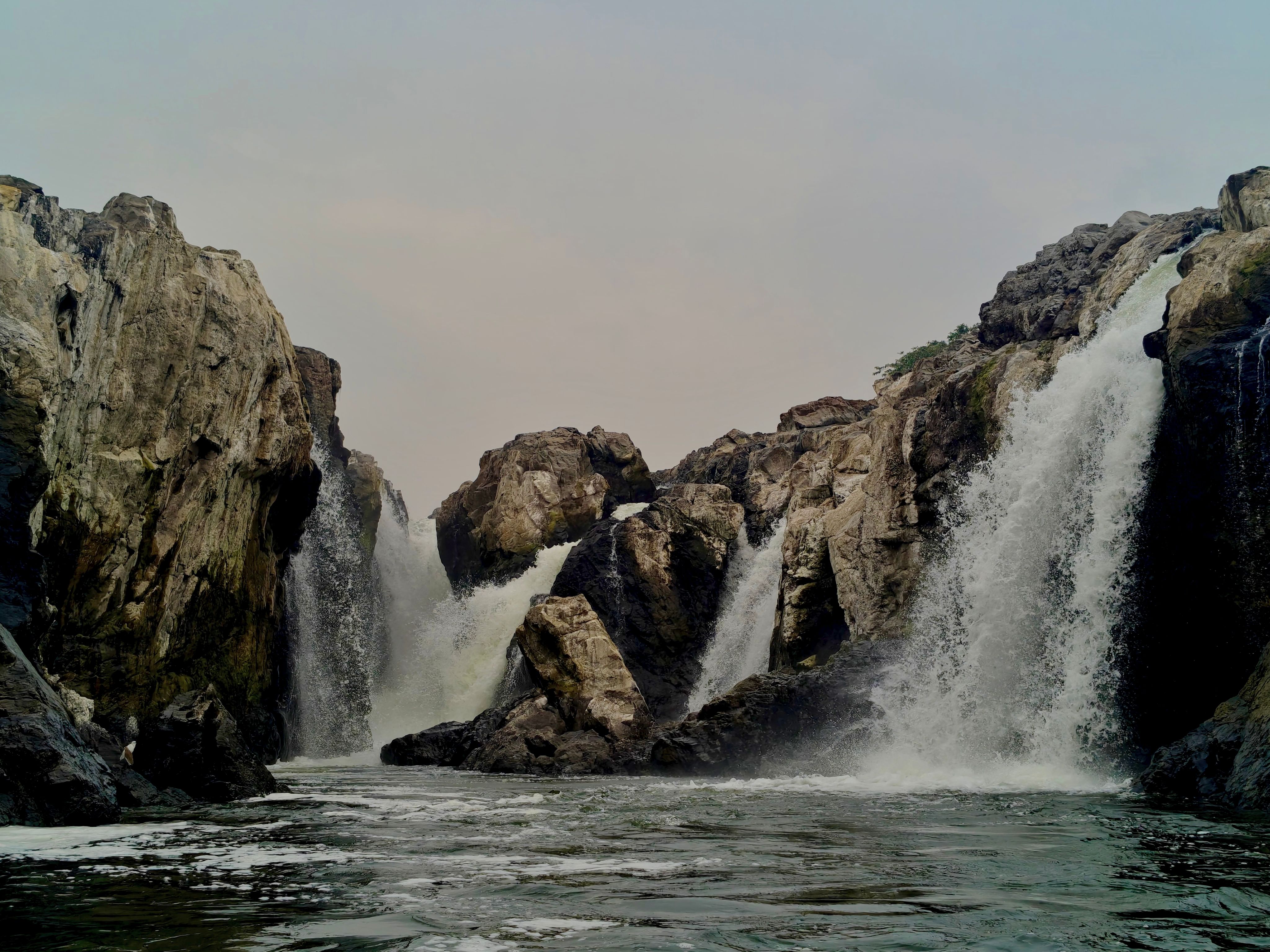 Hogenakkal Falls