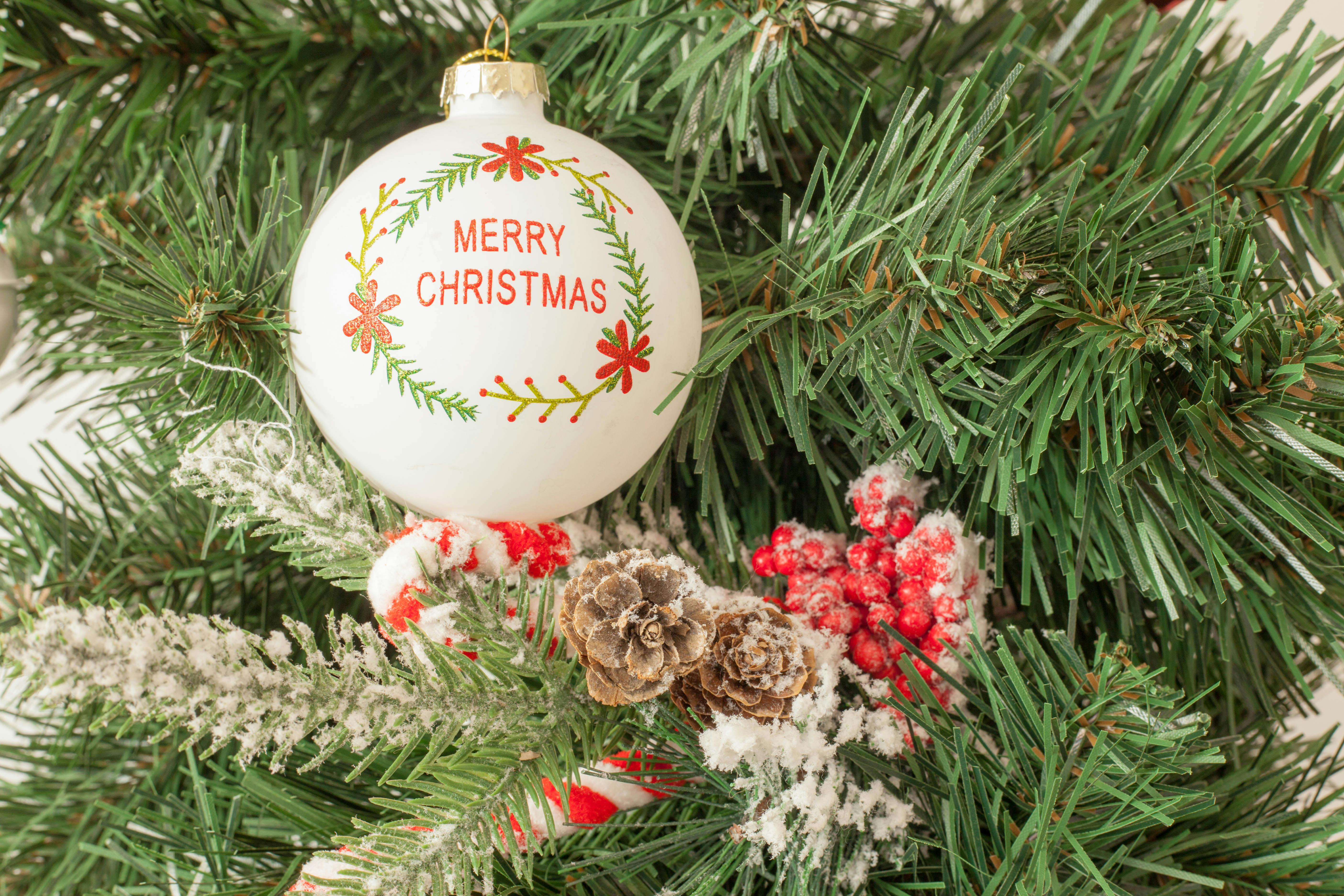 Hobbycraft launches Christmas deals with major savings on kids craft kits — Photo by Rainer Eck on Pexels