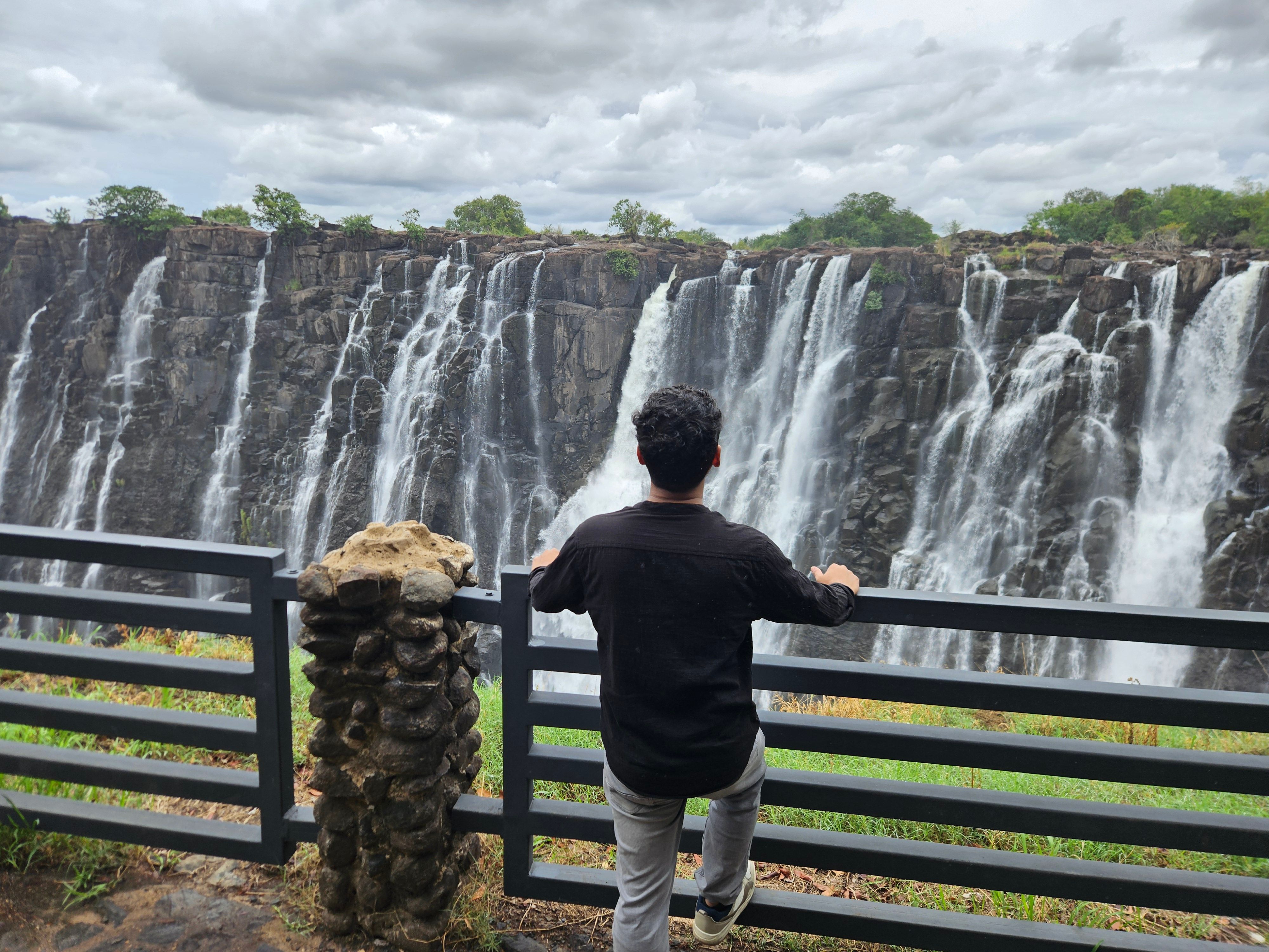 Victoria Falls ฝั่ง Zimbabwe จุดหมายยอดนิยมของนักท่องเที่ยวไทย