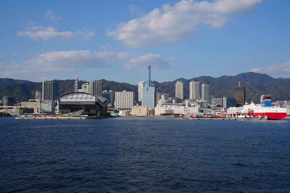Kobe in December - Grand temple and cultural heritage site