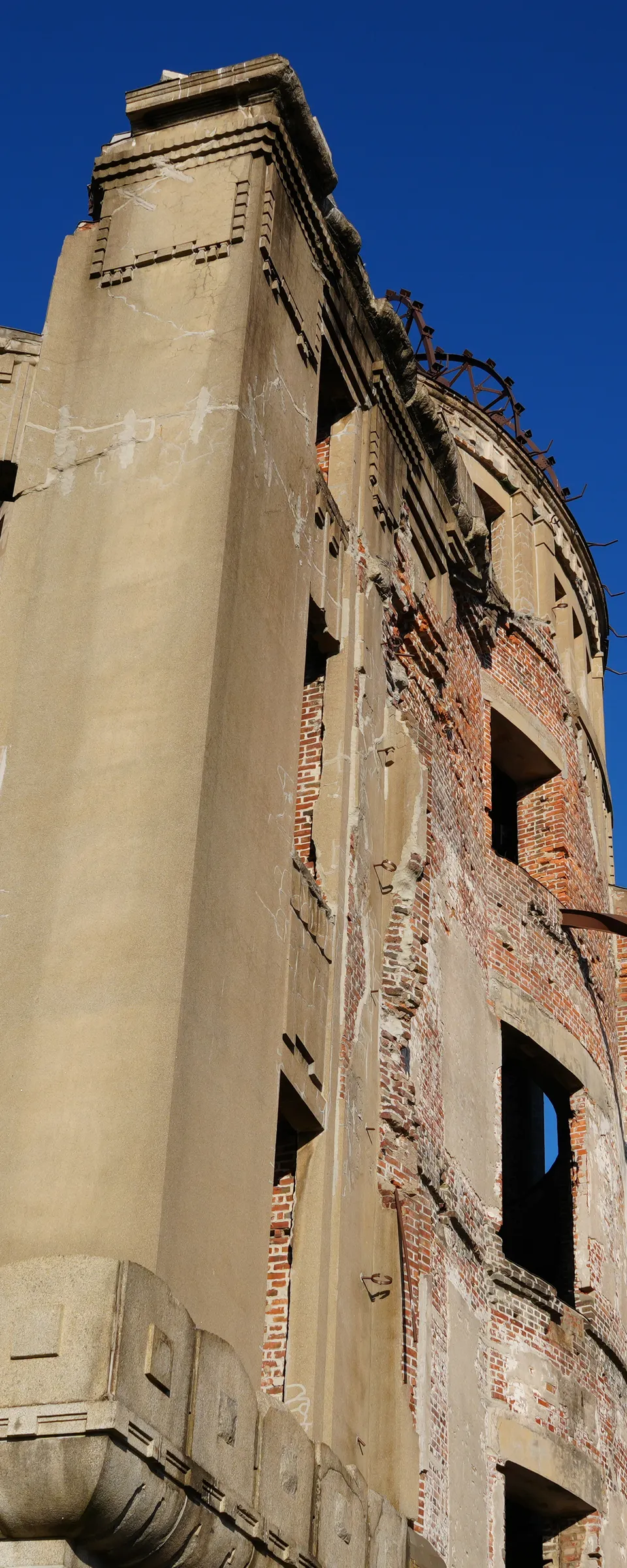 Hiroshima and Miyajima Private Walking Tour