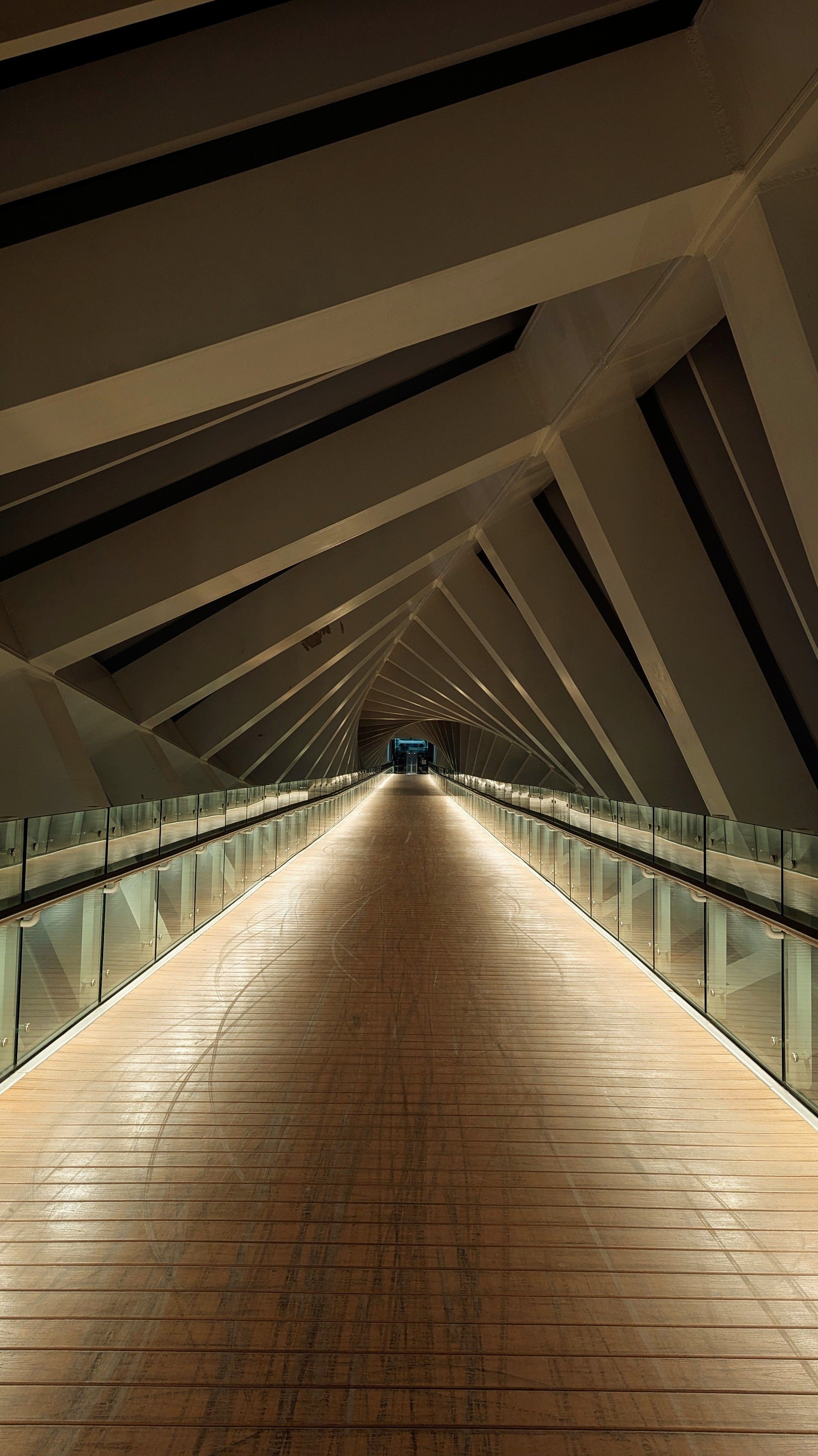 Modern Geometric Interior Bridge with Symmetry · Free Stock Photo