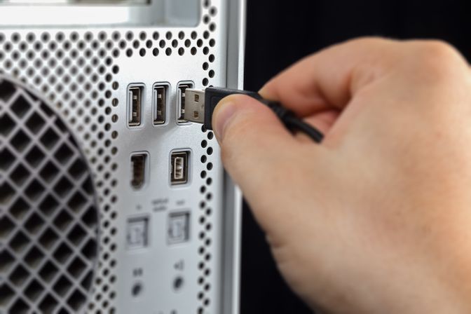 Connecting Trezor device to computer