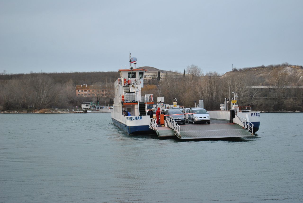Cheapest Isle of Wight Ferry in 2026: Wightlink, Red Funnel and Hovertravel Compared