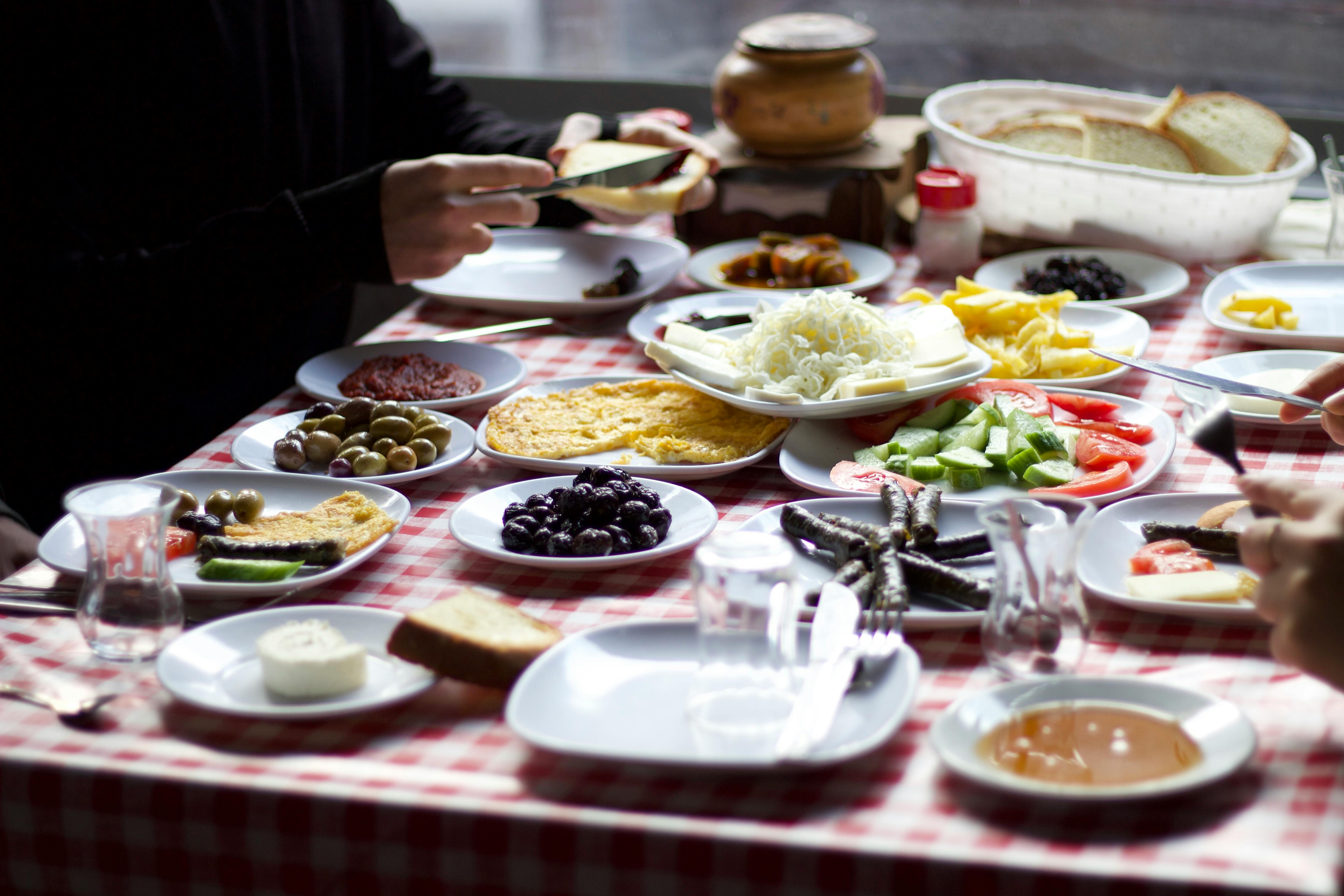 ChatGPT Meal Planning: The Good, the Bad and Everything In Between — Photo by Şehriban karakaya on Pexels