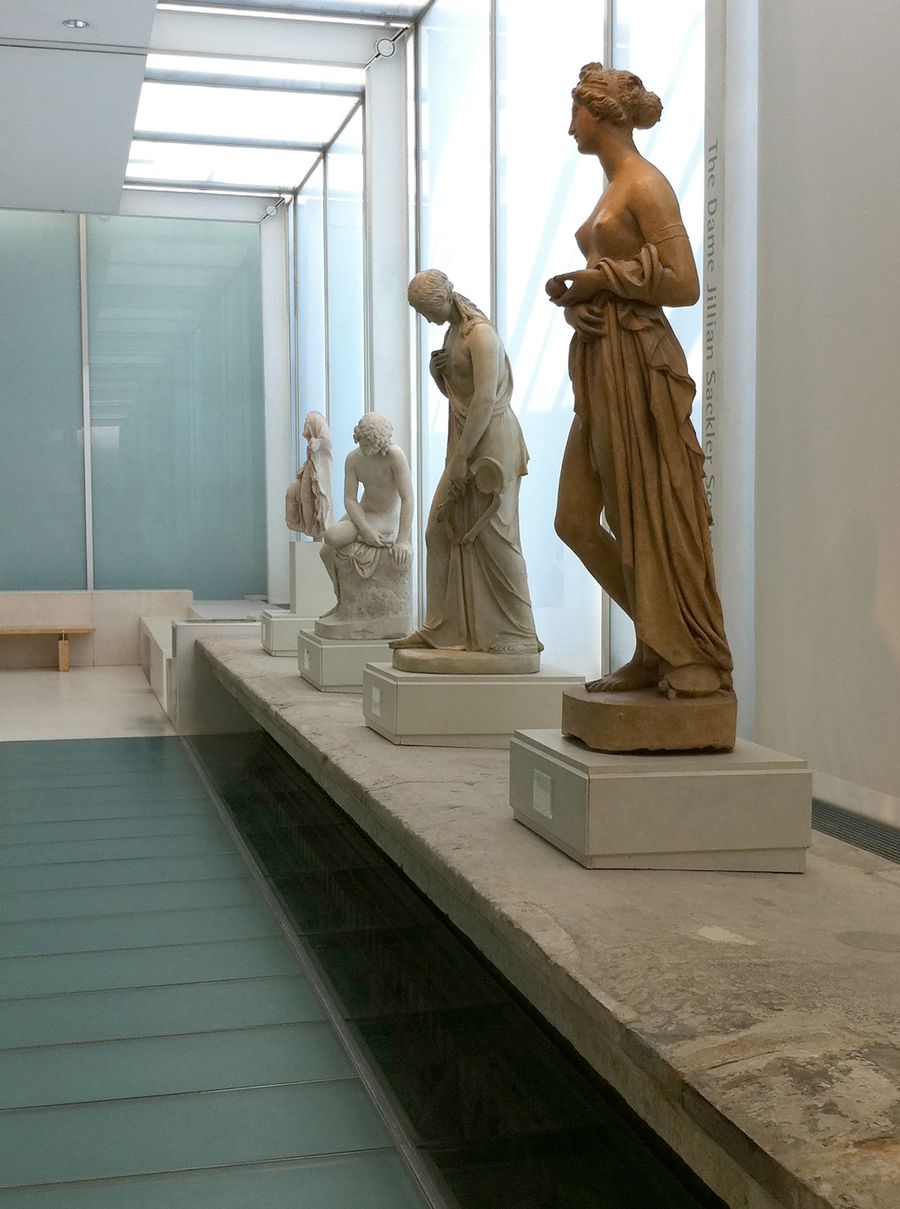 Statue Viewing Gallery photo 5
